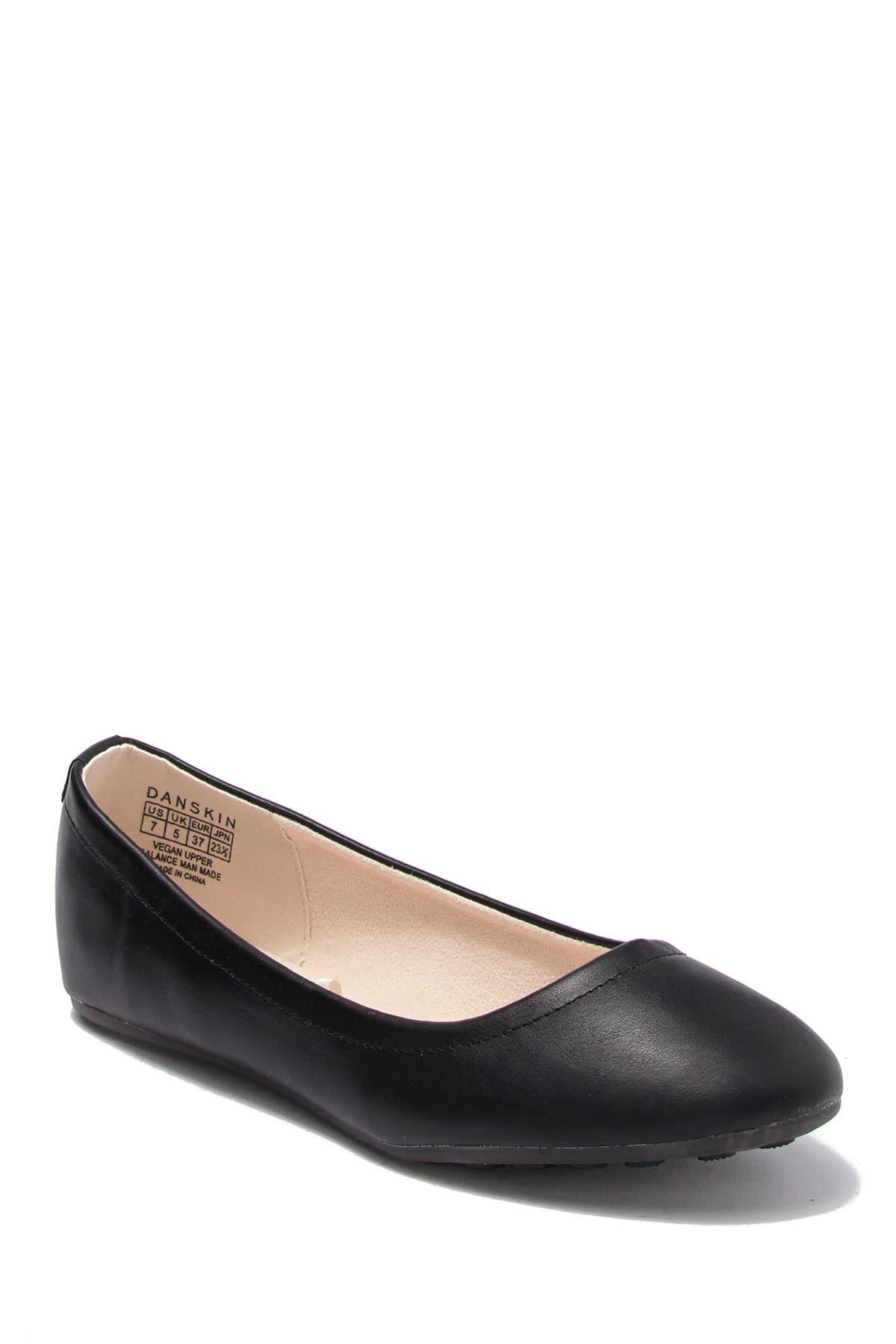 danskin poise ballet flat