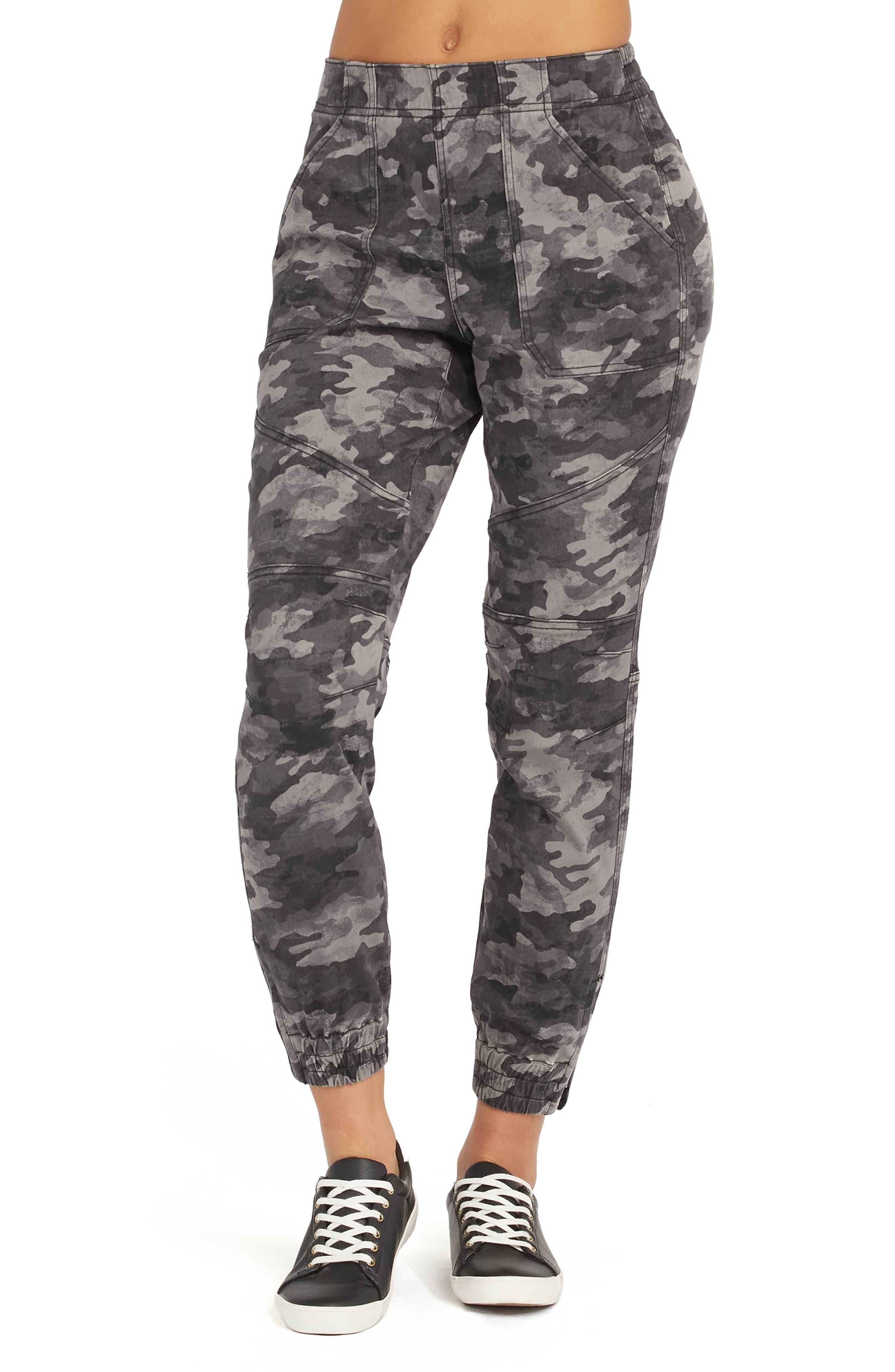 Spanx Stretch Twill Jogger Pants In Blackwash Camo At Nordstrom Rack in  Gray | Lyst