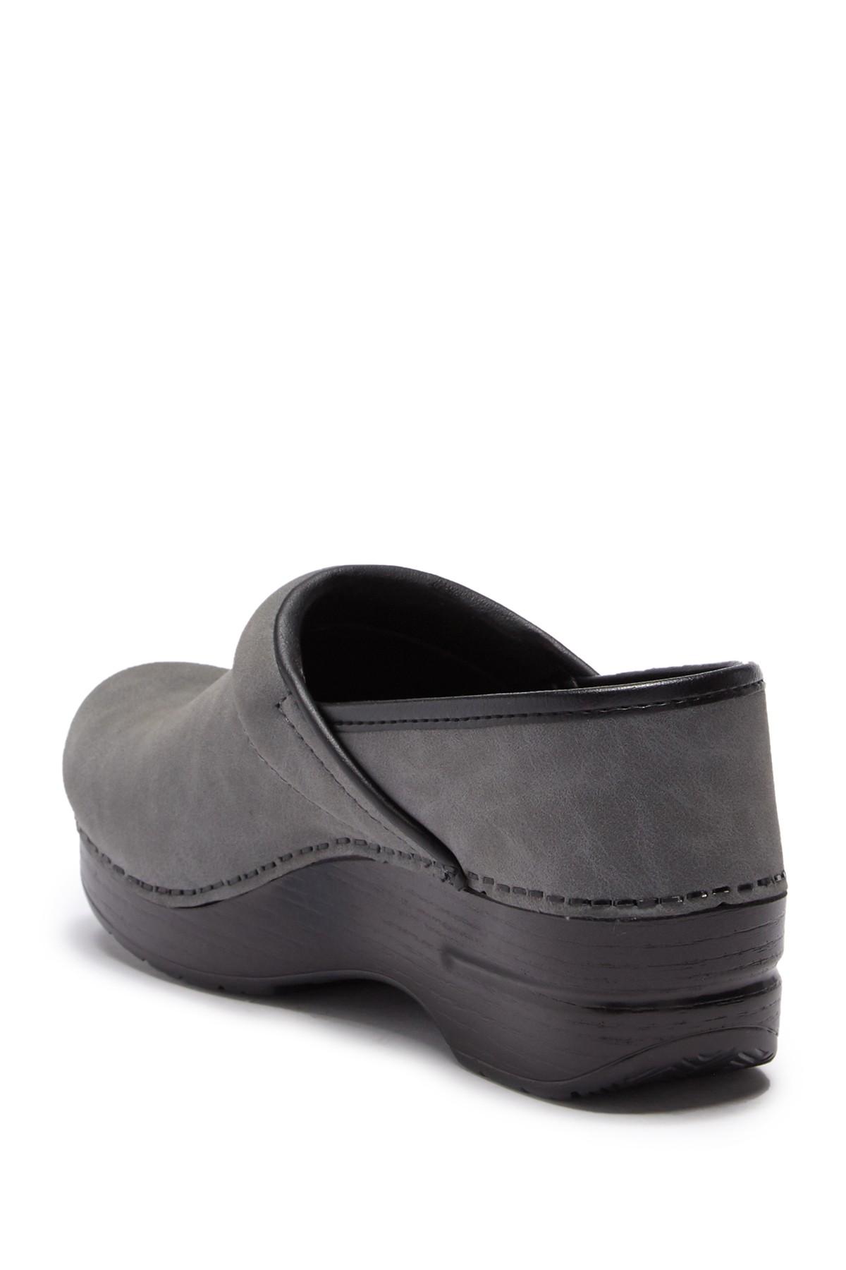gray dansko