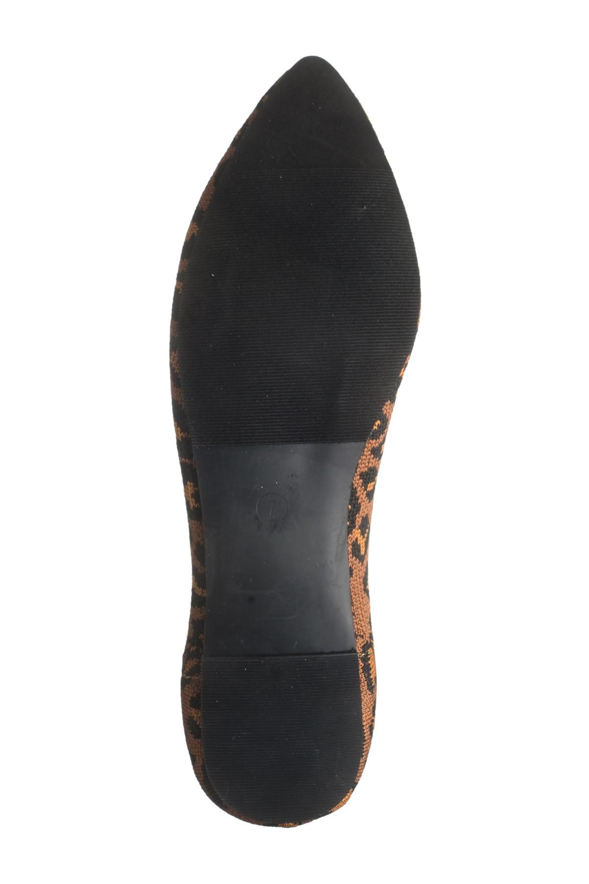 mia kerri pointed toe flyknit flat
