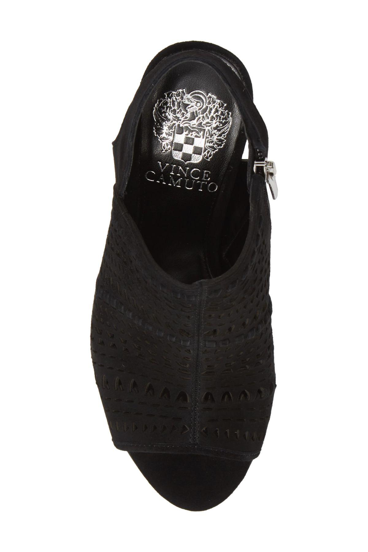 derechie perforated shield sandal