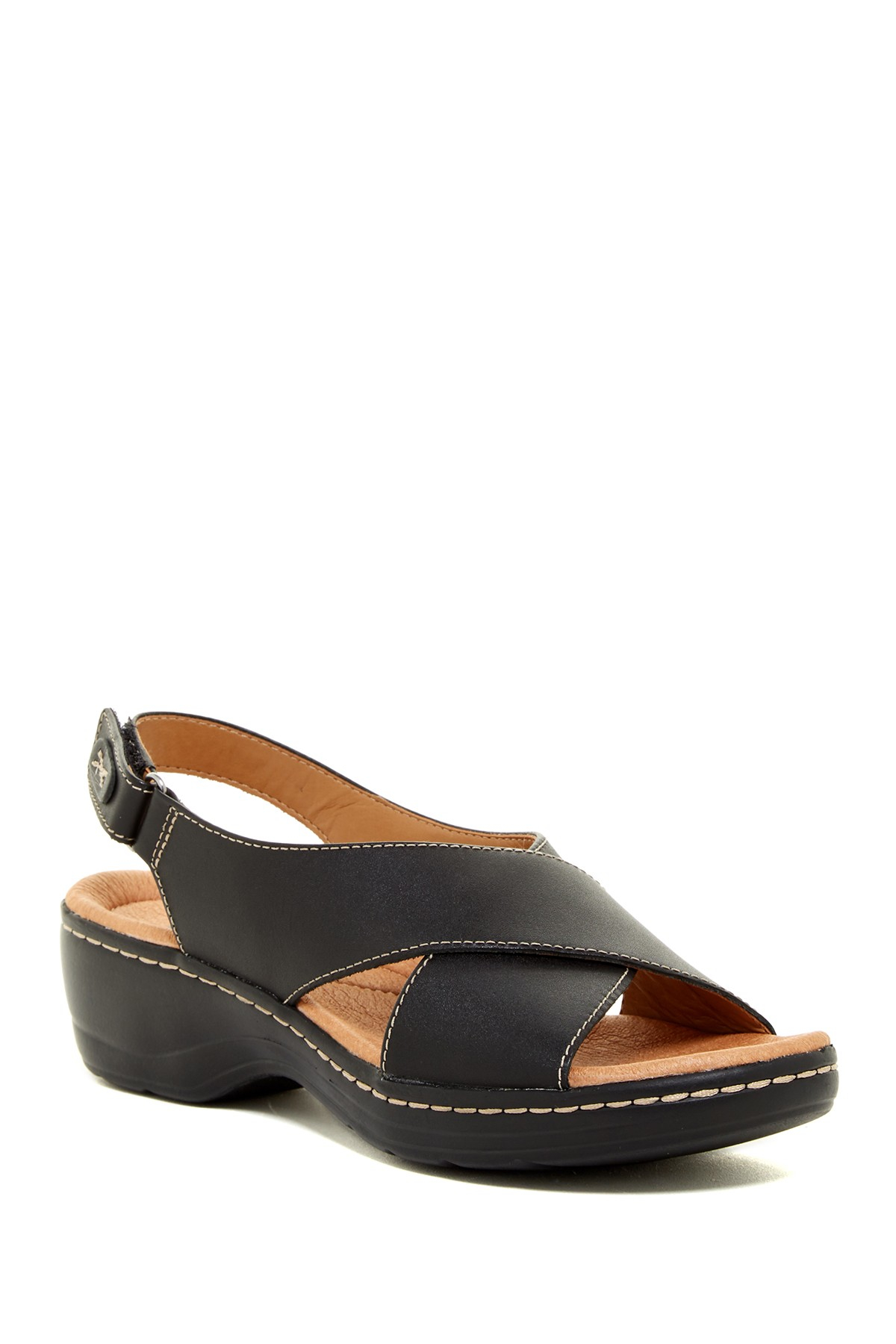 Clarks Leather Hayla Heaven Sandal - Wide Width Available in Black - Lyst