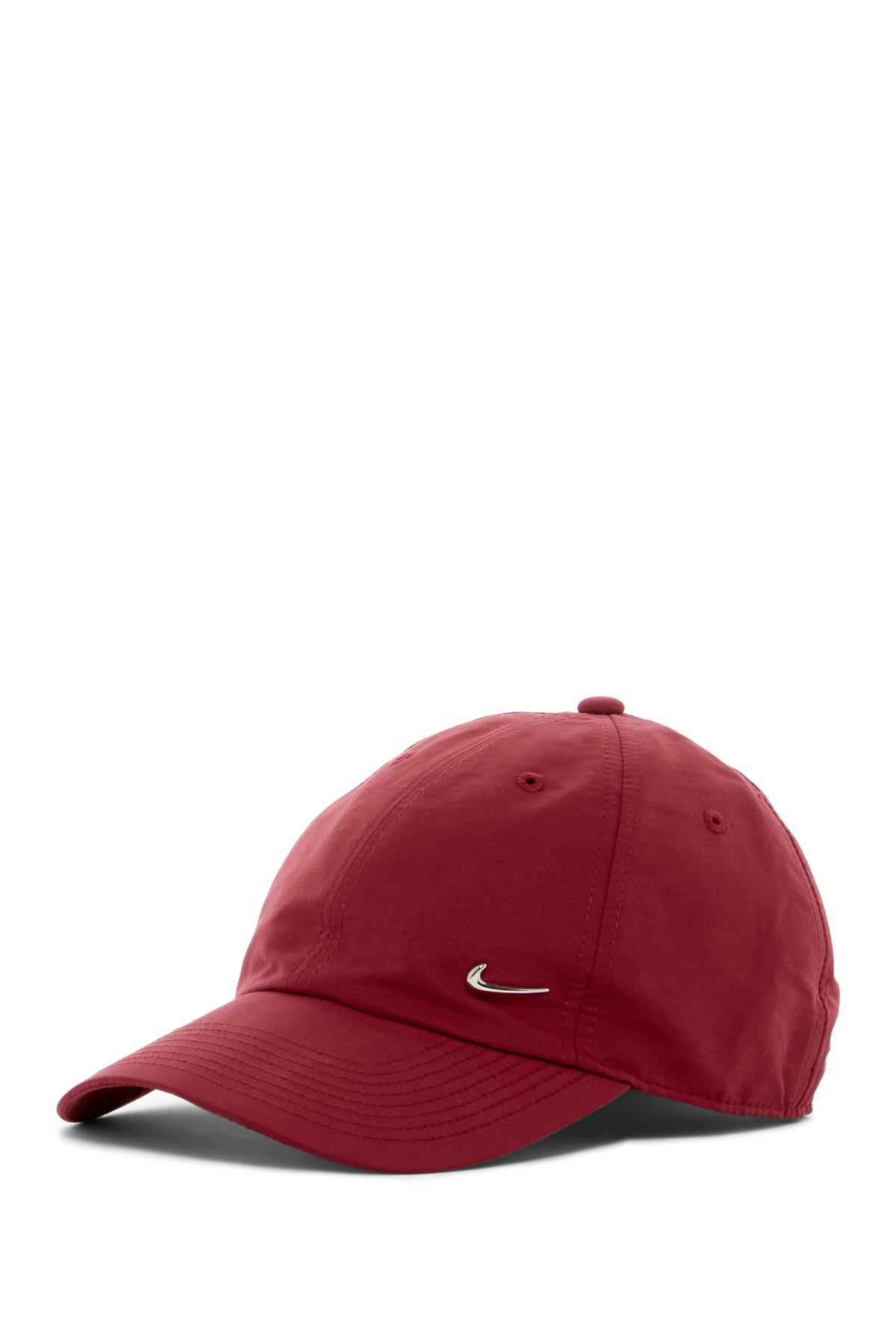 Nike Synthetic Metal Swoosh Cap in Red | Lyst