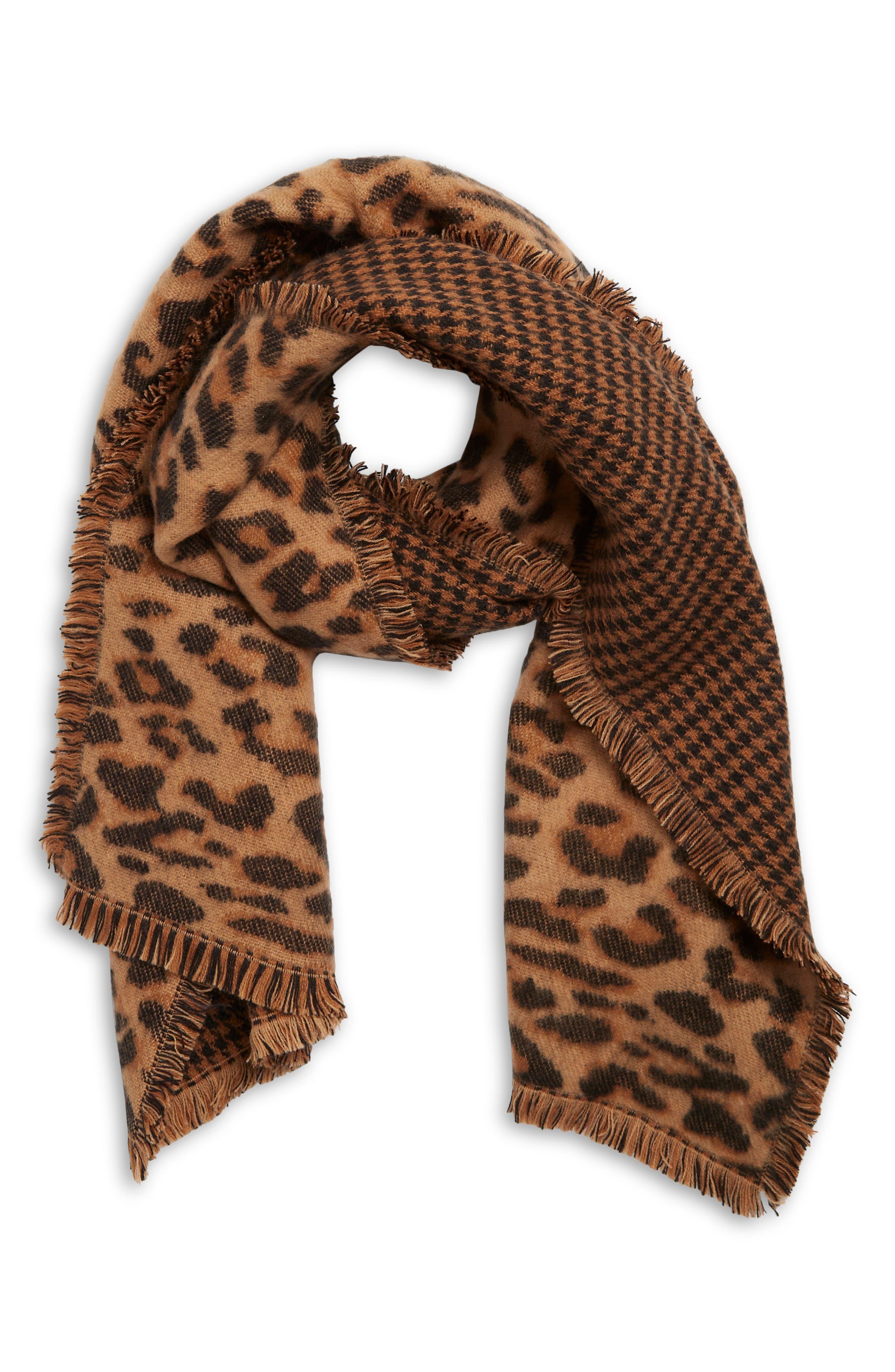 Vince camuto sale leopard print scarf