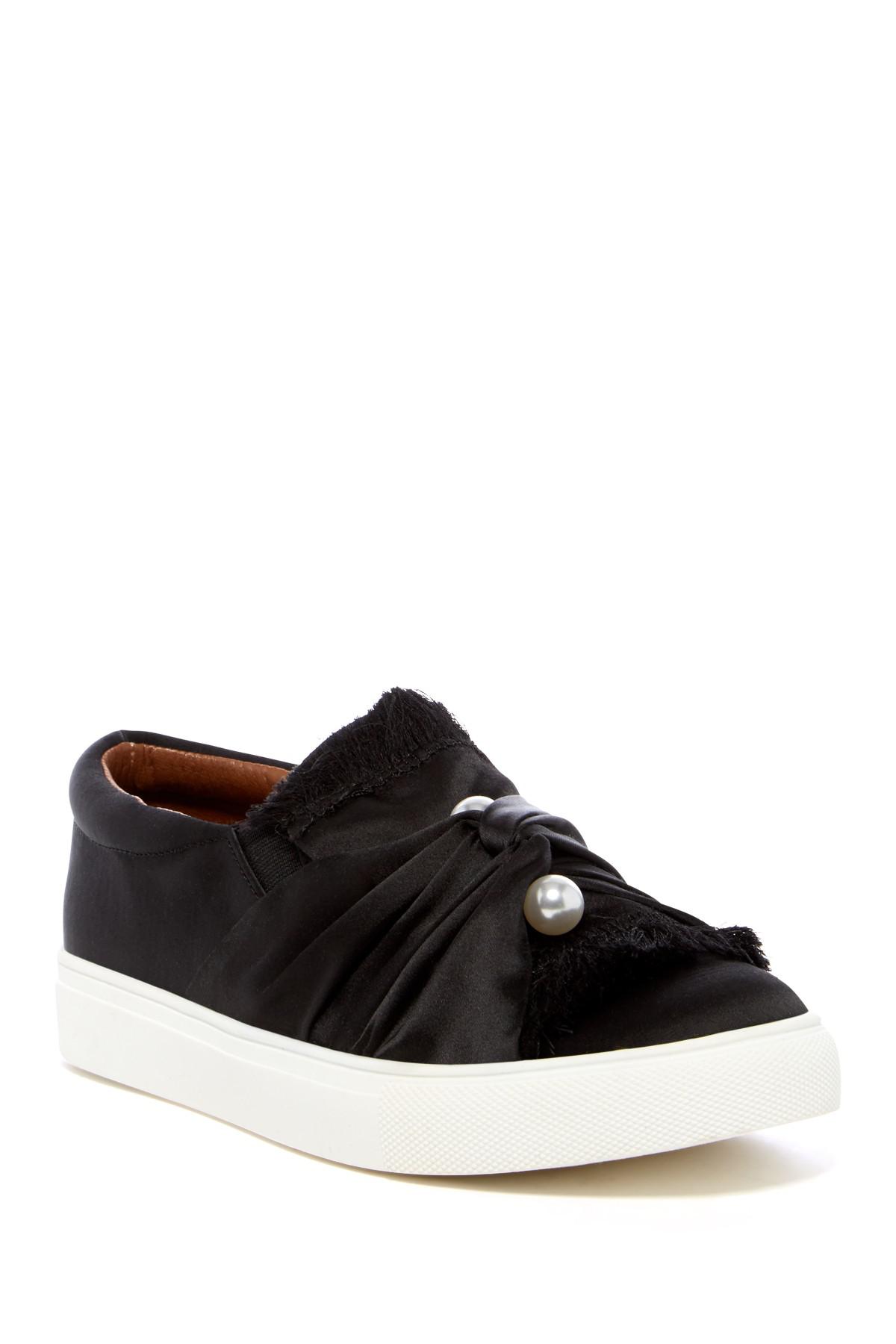 report slip on sneakers