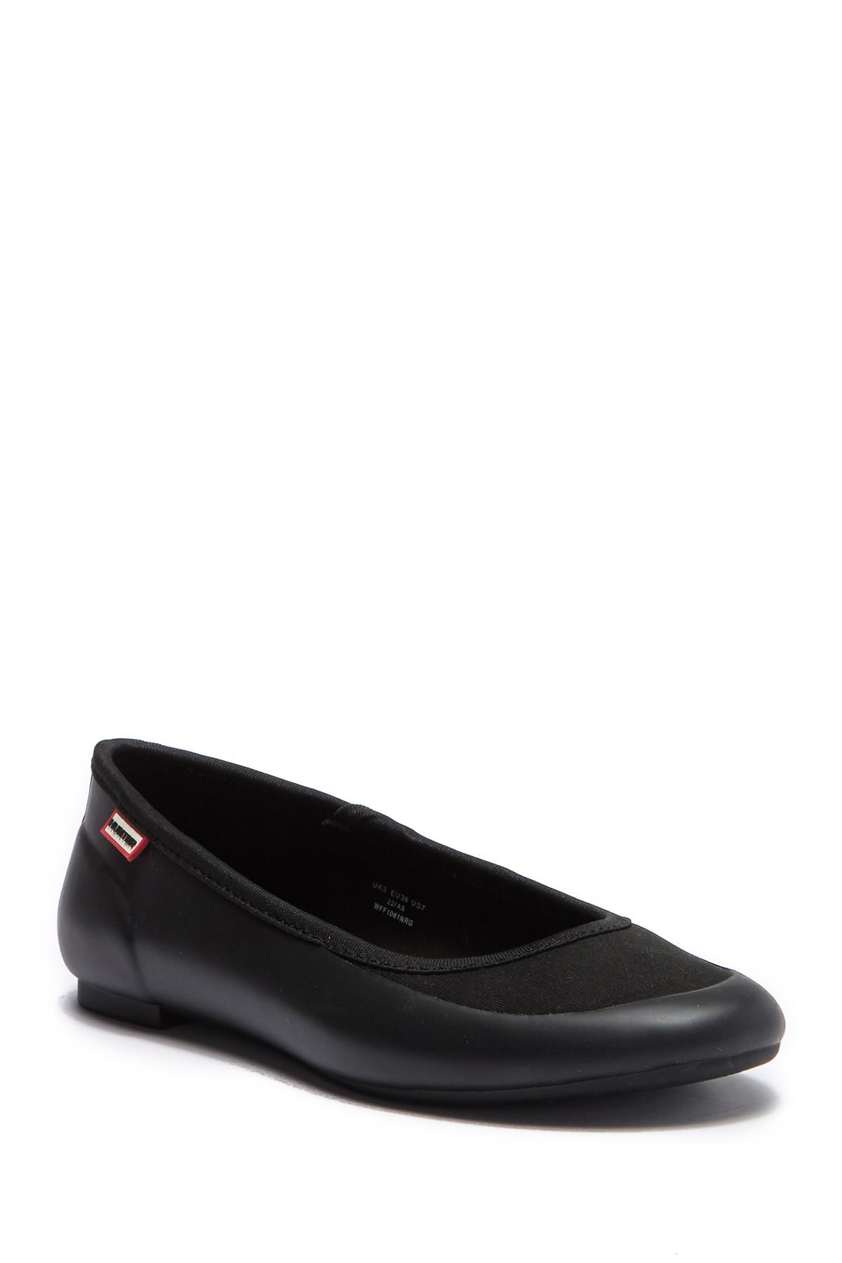HUNTER Tour Gloss Ballerina Flats in Black | Lyst