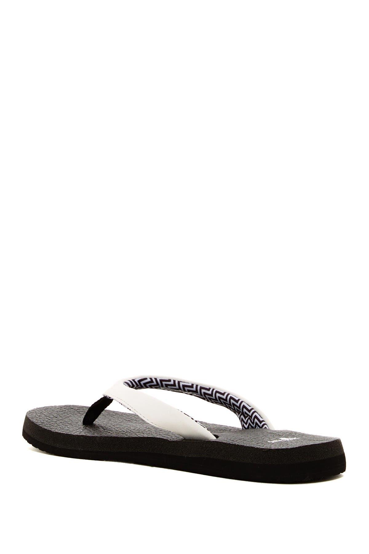 Sanuk serenity hotsell flip flops