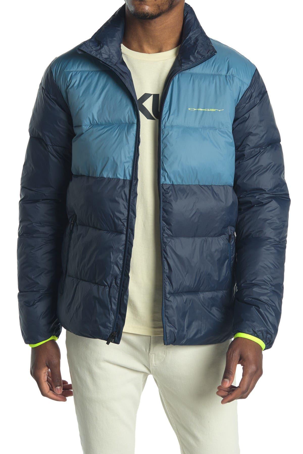 Oakley Synthetic Colorblock Insulated Puffer Jacket in Blue for Men - Lyst