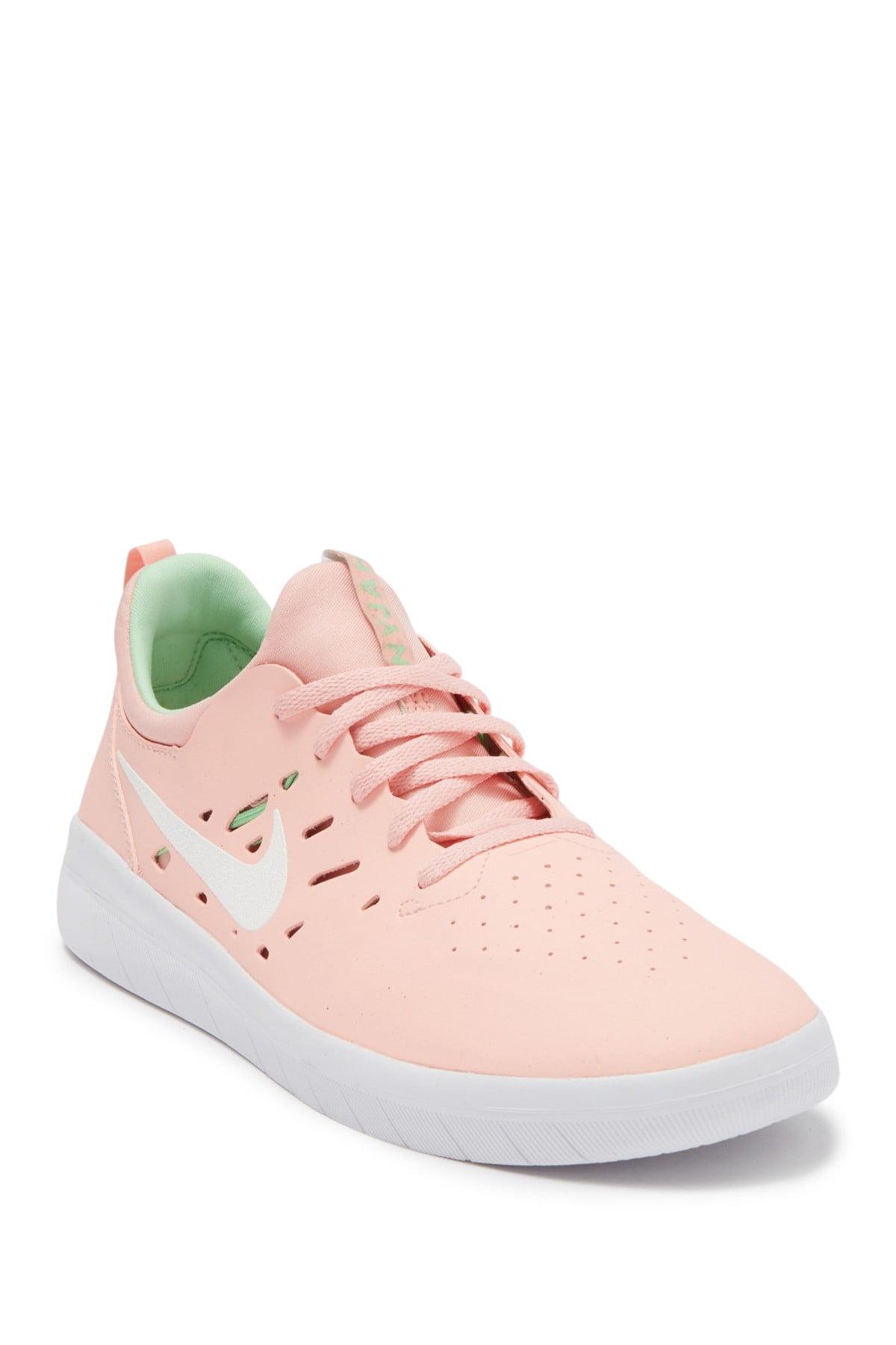 Nike Nyjah Free Sneakers in Pink for Men | Lyst