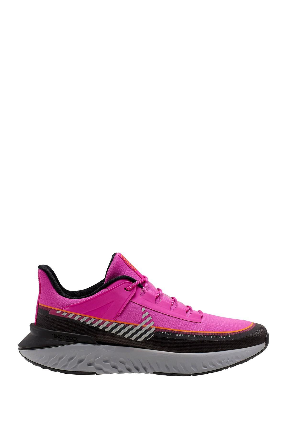 nike legend react 2 shield