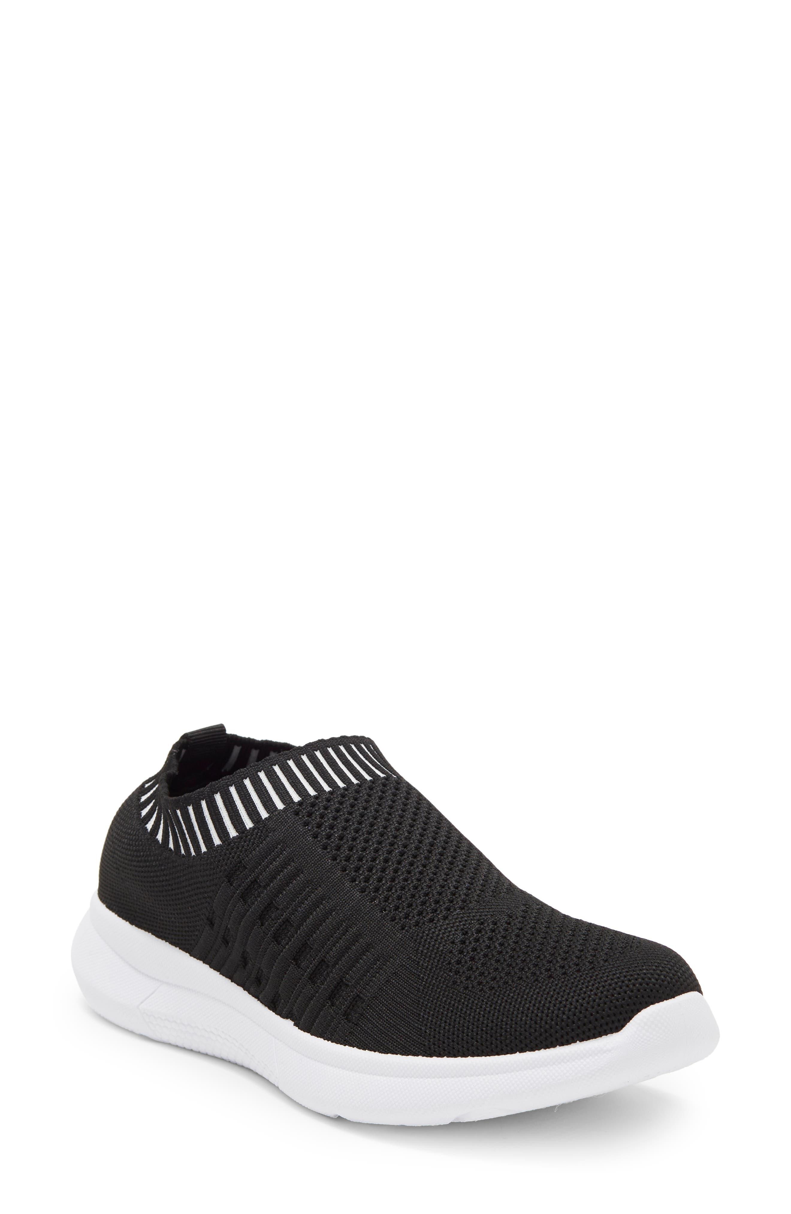 Danskin Textured Knit Slip-on Sneaker in Black | Lyst