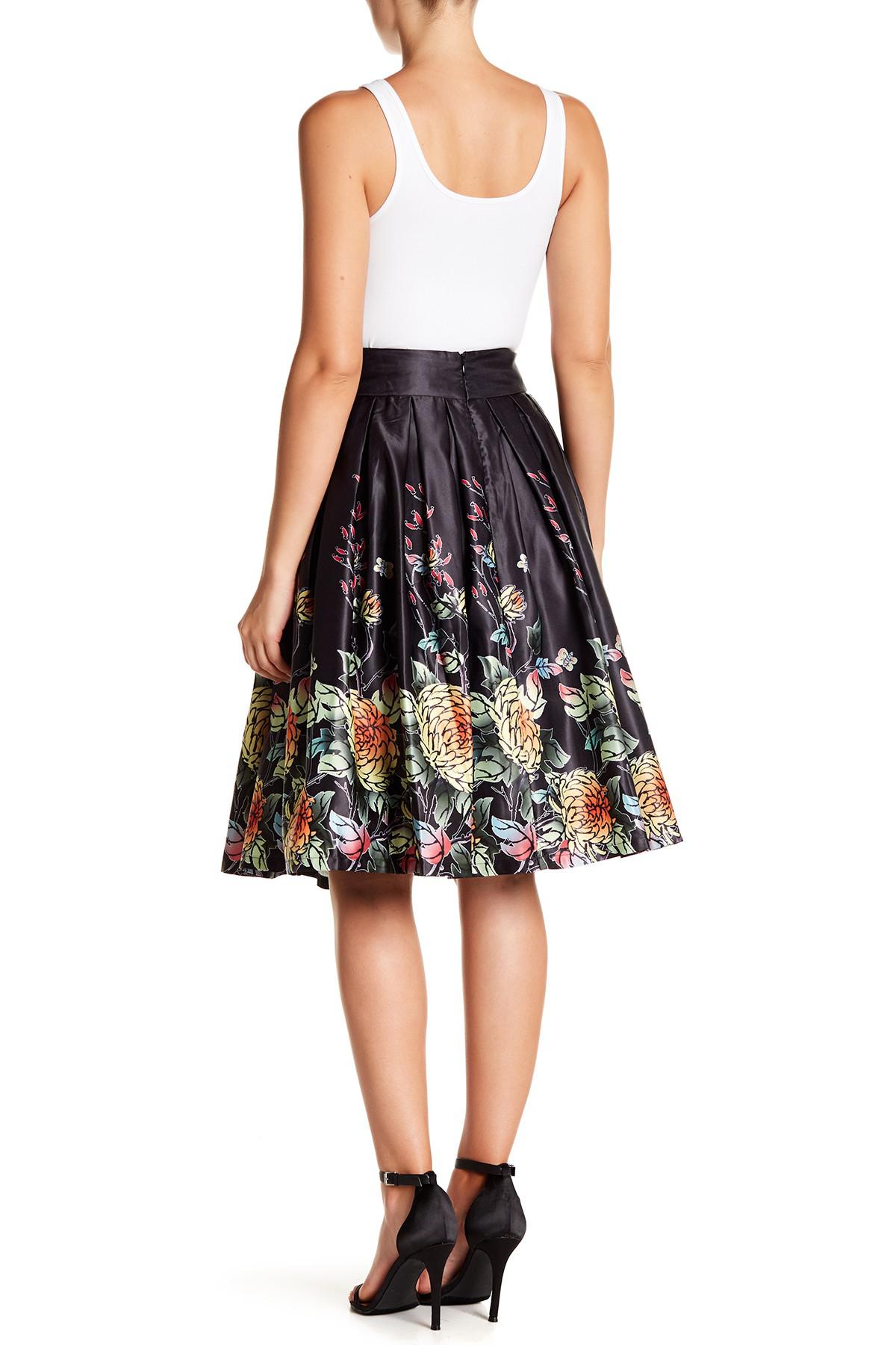 Gracia Synthetic Pleated Printed Skirt in Black - Lyst