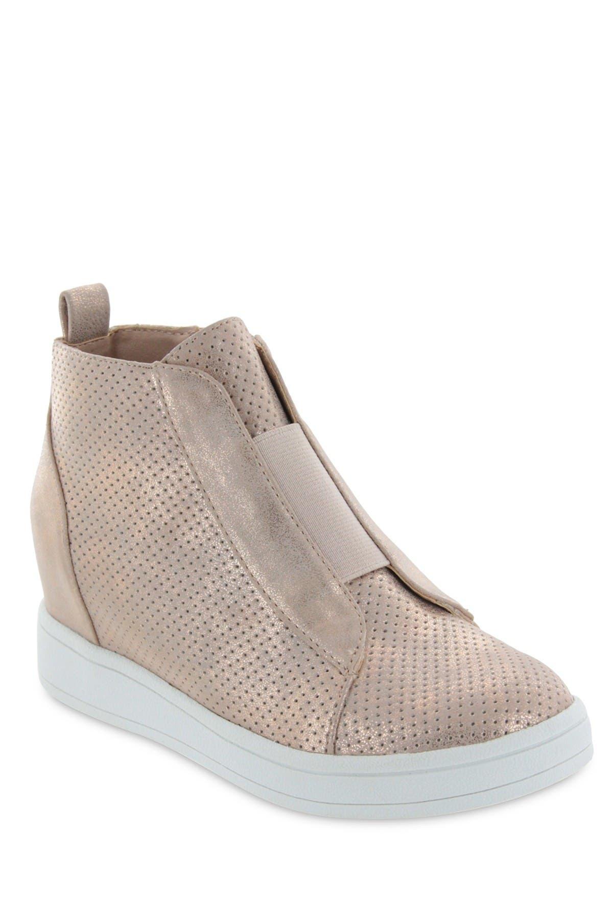 Mia hotsell wedge sneakers