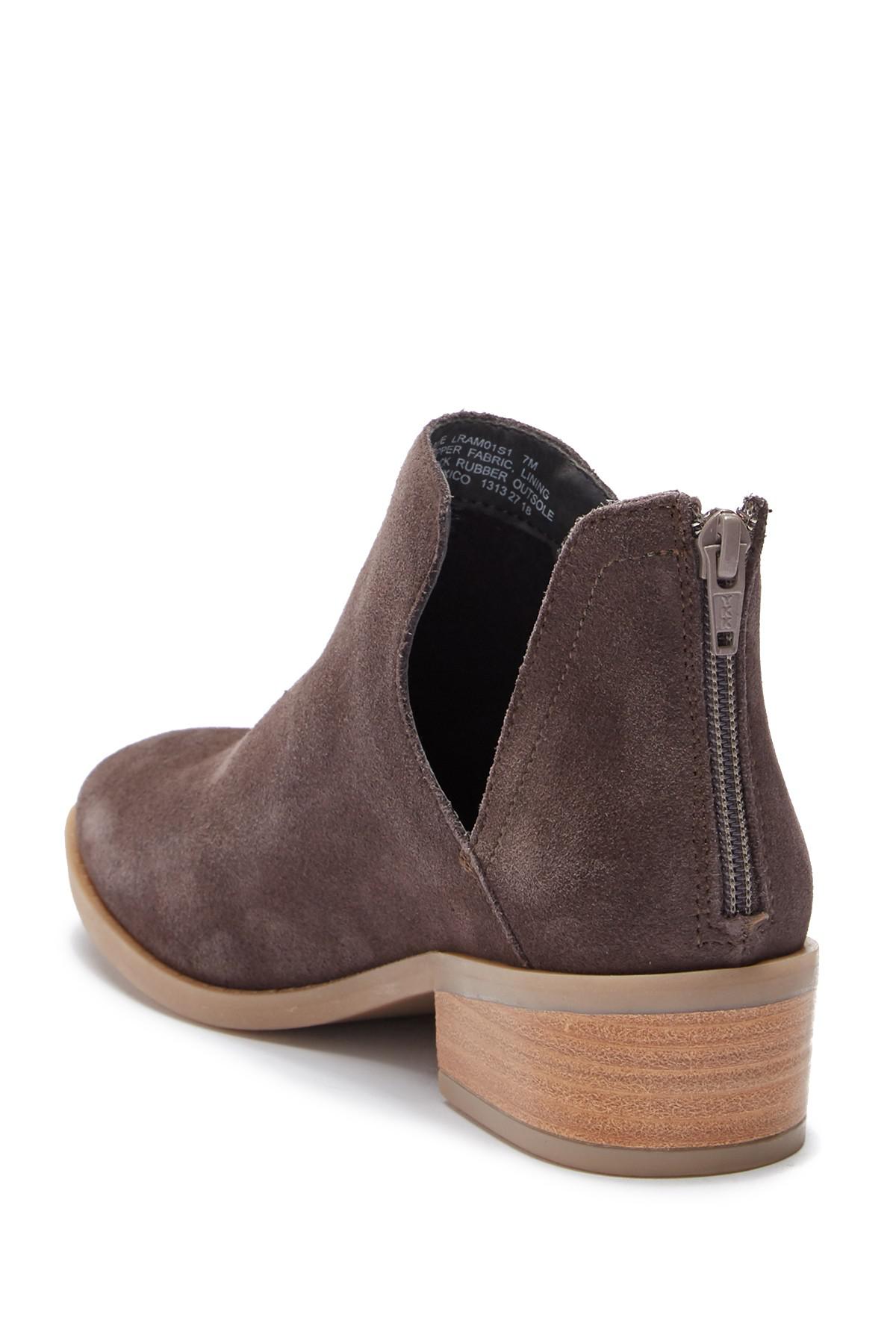 steve madden blanco leather ankle boot