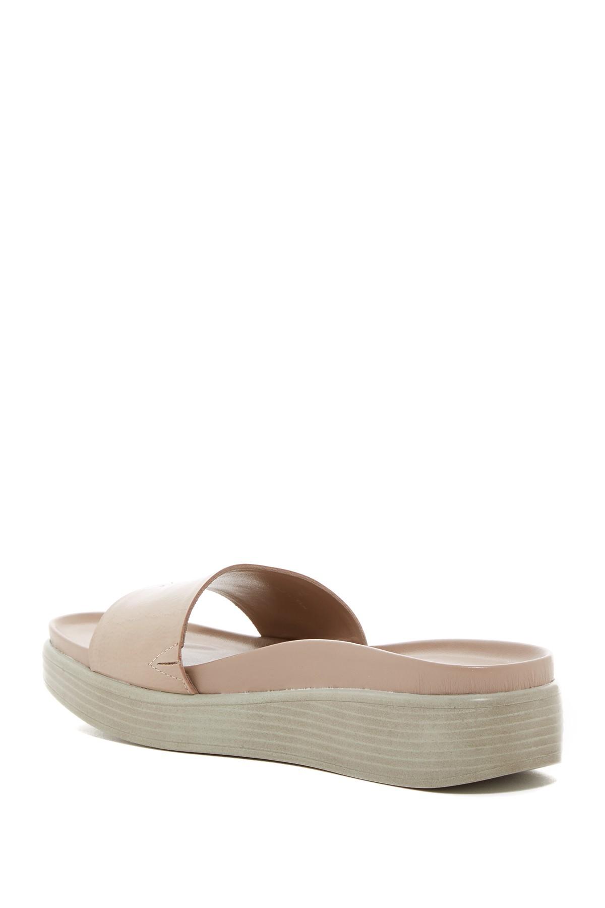 donald pliner fiji platform hidden thong sandal