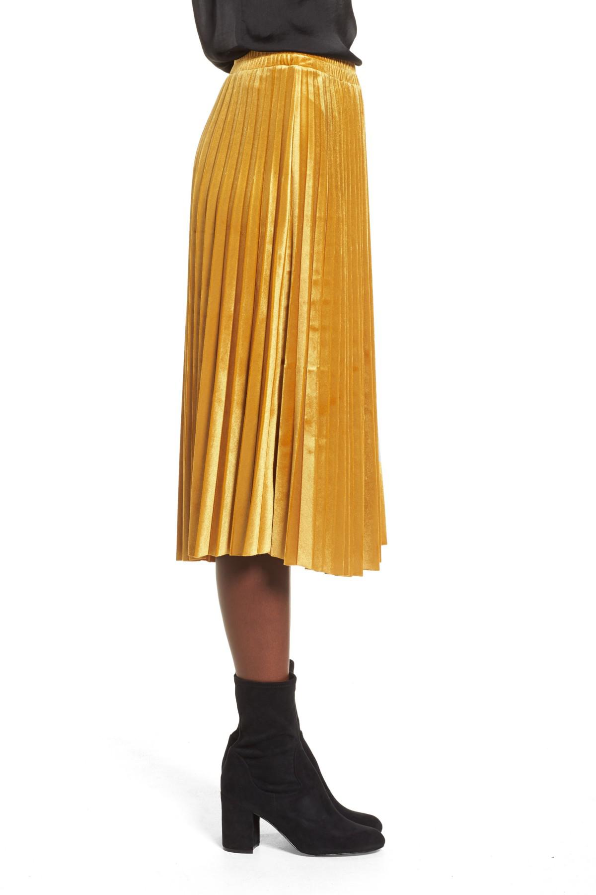 Lyst - Chelsea28 Pleated Velvet Skirt in Yellow