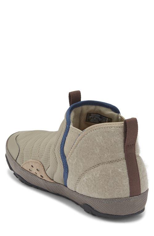Teva Reember Terrain Quilted Mid Top Slipper in Gray for Men  display picture 3