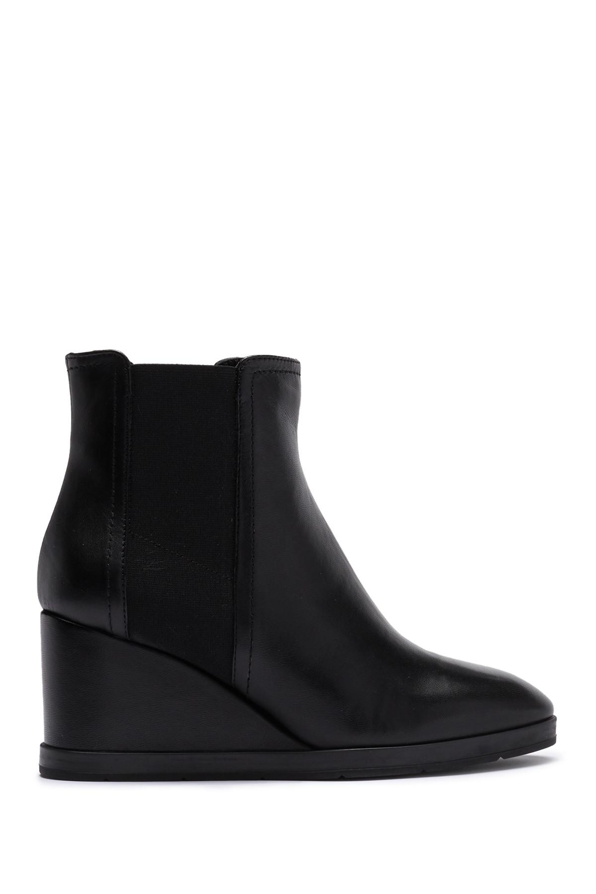 aquatalia jaelynn wedge ankle boots