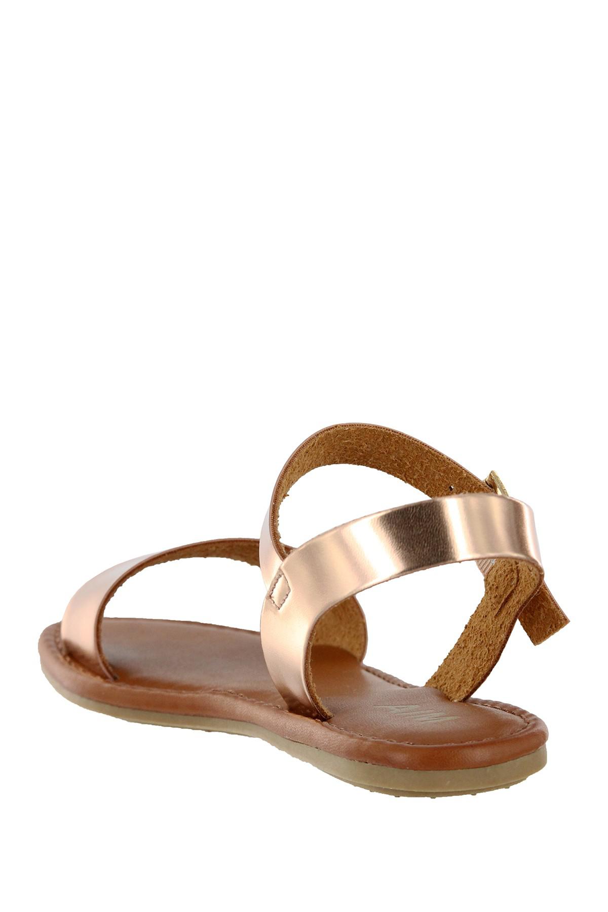 mia tia sandals