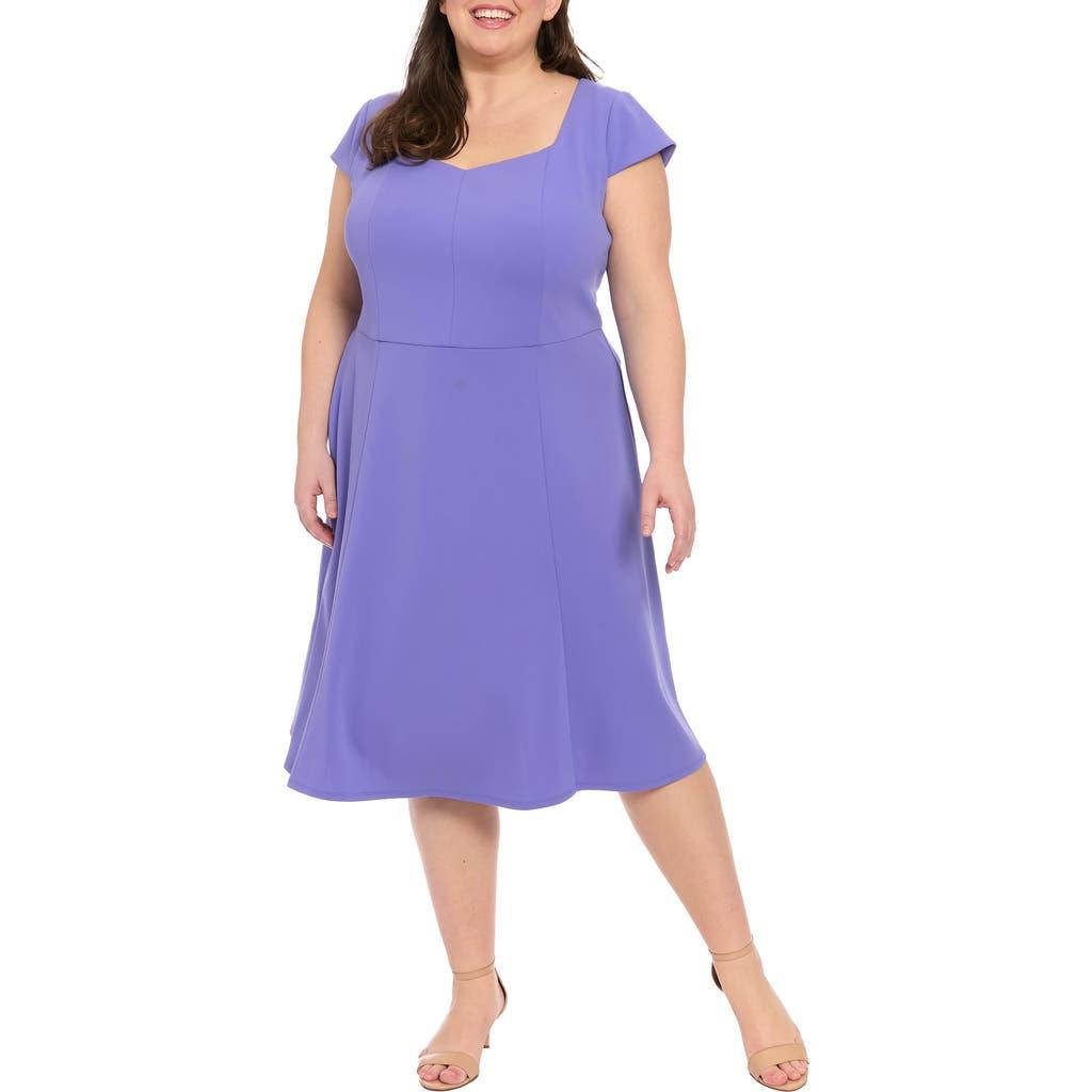 strapless open back dress The Bysha Maxi Dress in Purple – Solace London