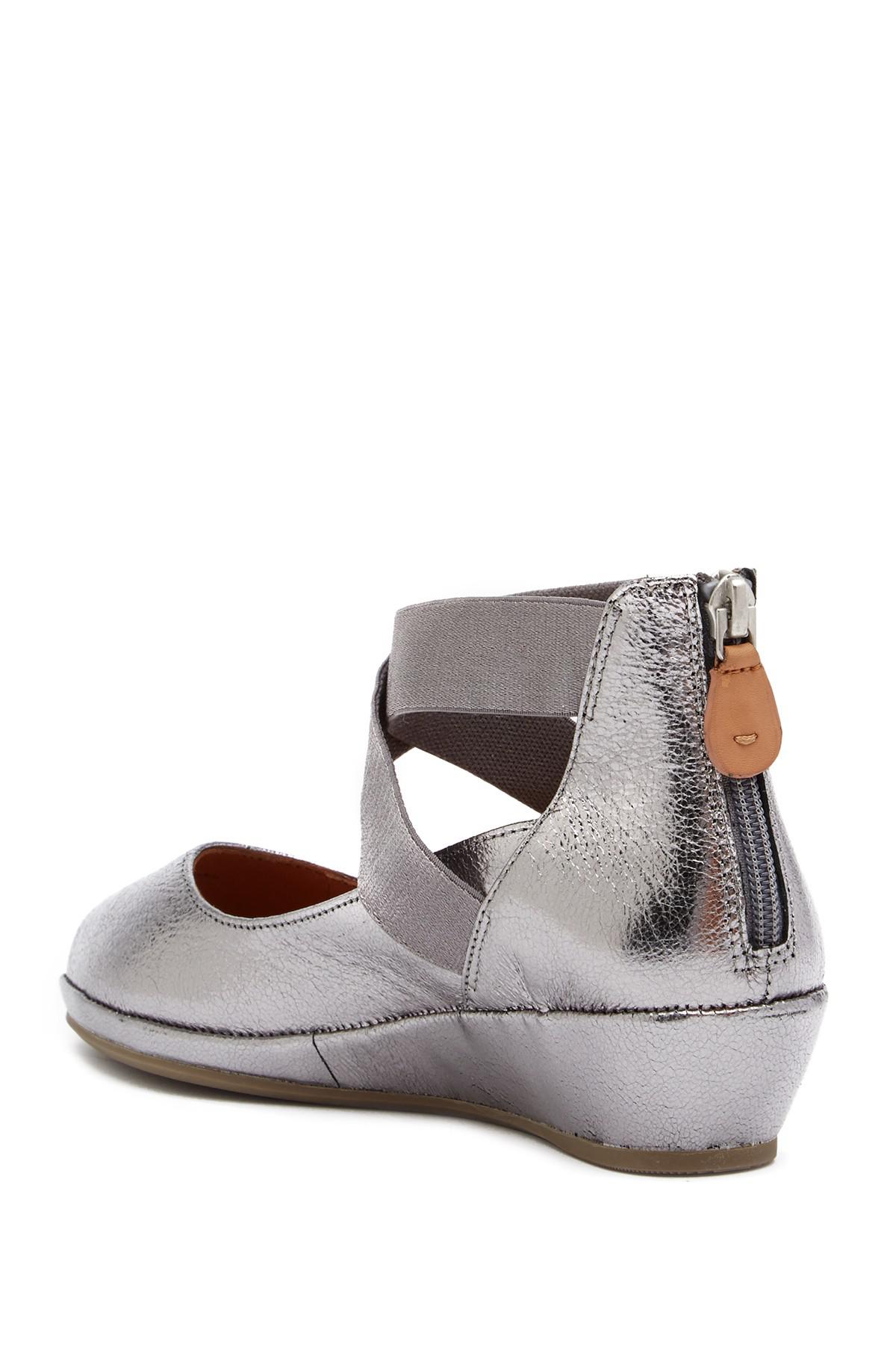 gentle souls lisa peep toe wedge