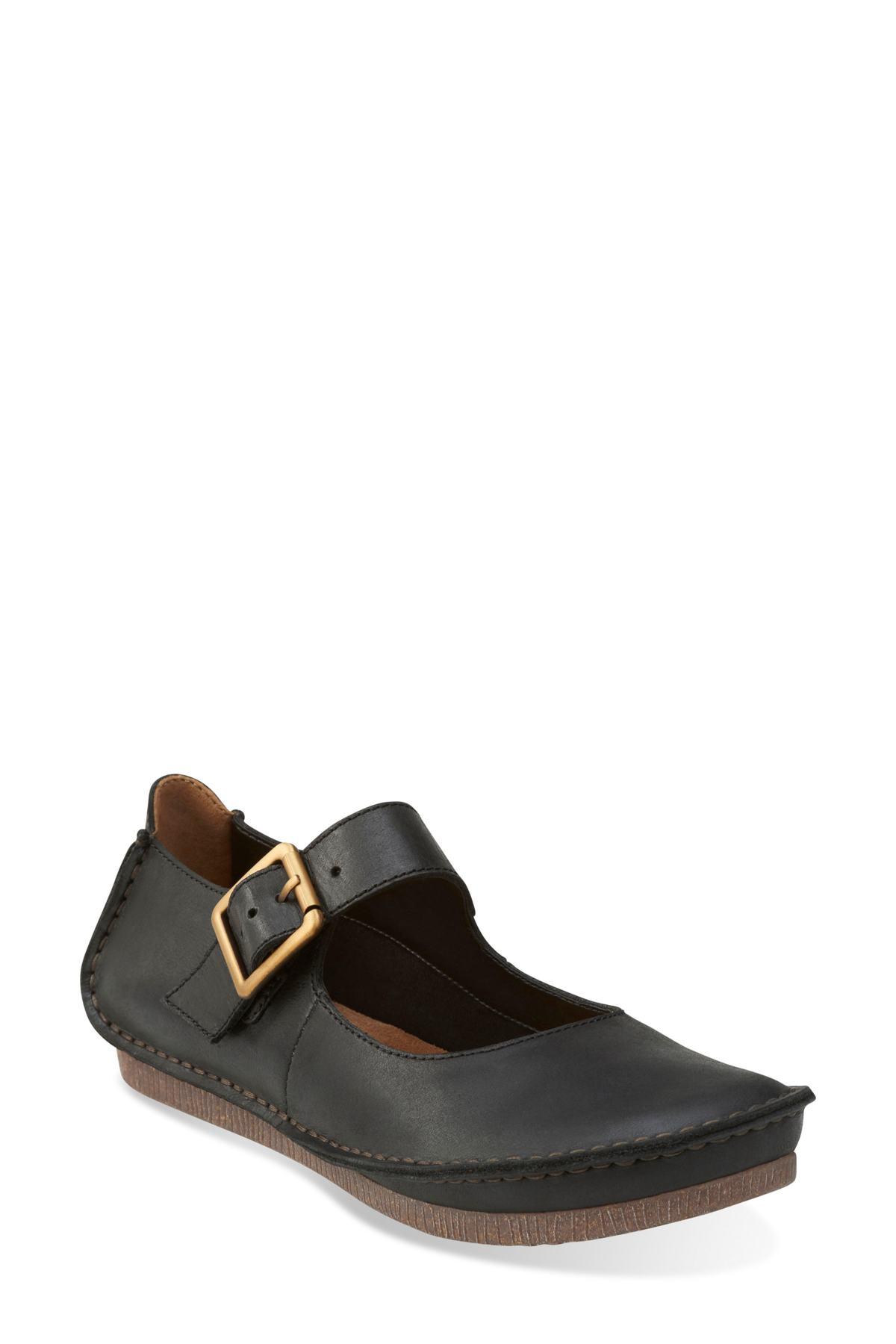 Clarks Leather Janey June in Black Leather (Black) | Lyst