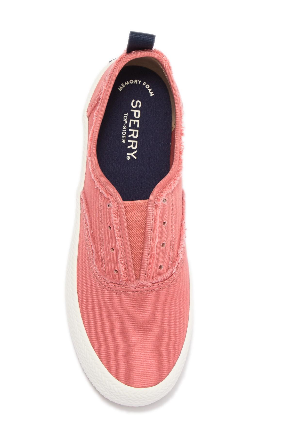 sperry crest rope fray
