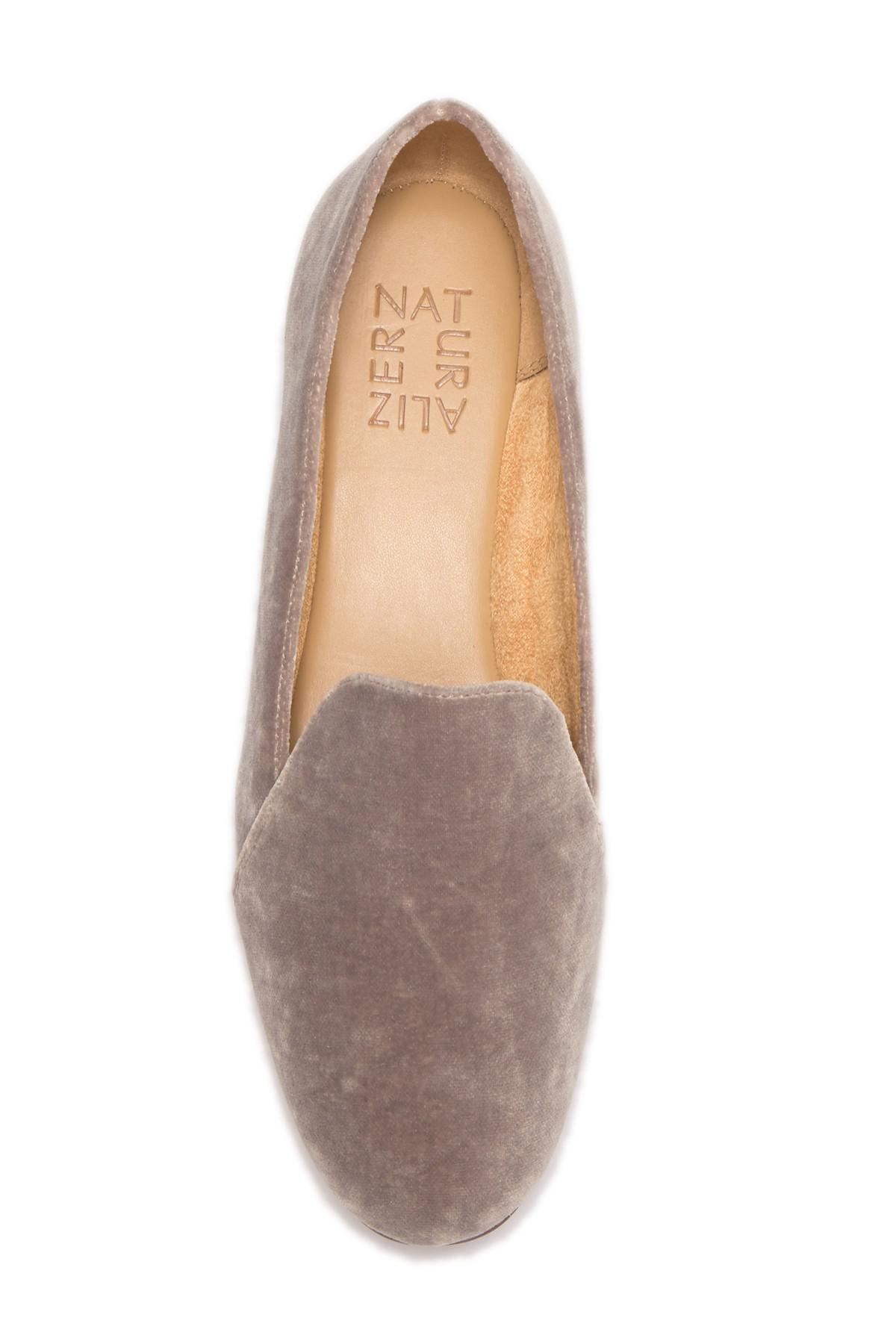 slippers naturalizer
