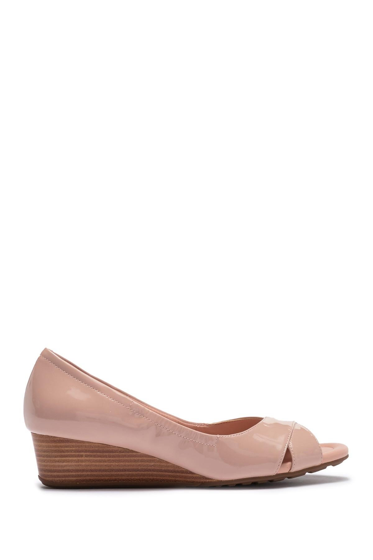 melina criss cross open toe wedge
