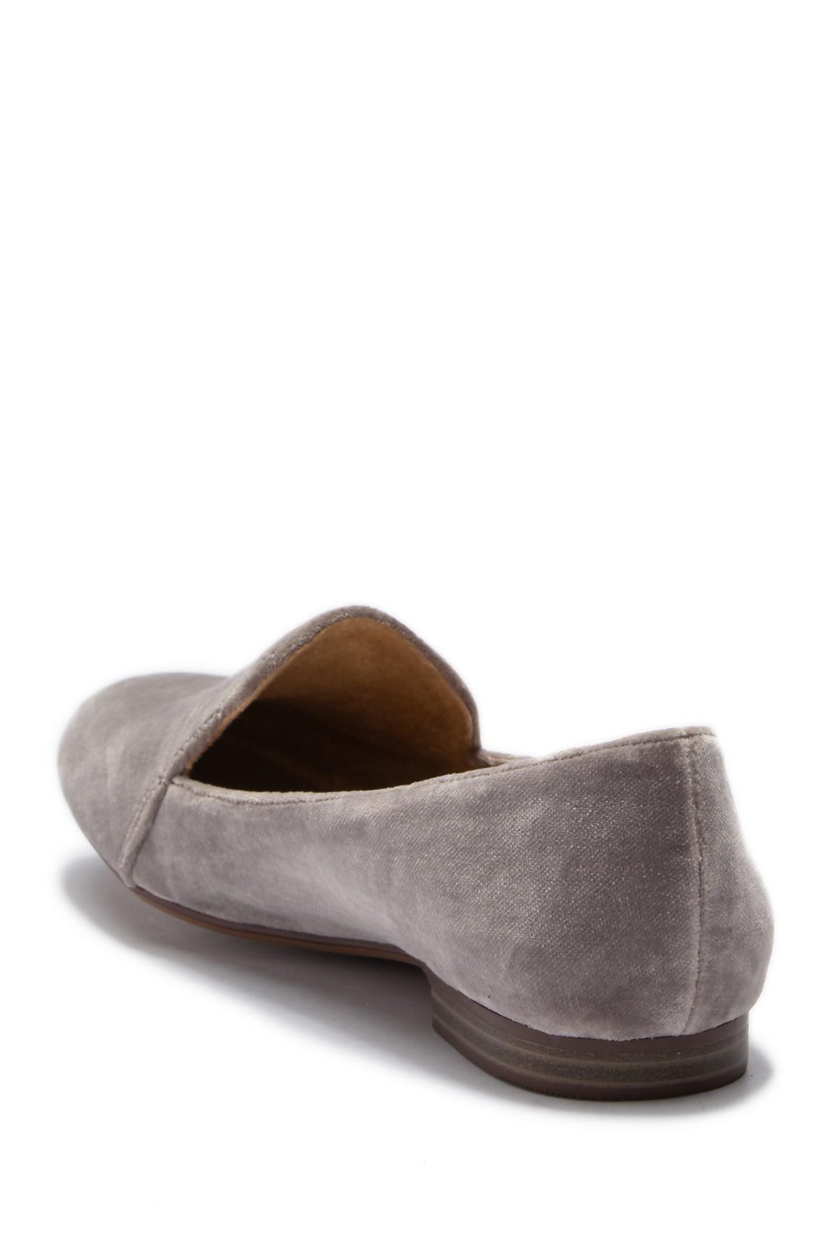 naturalizer smoking slipper