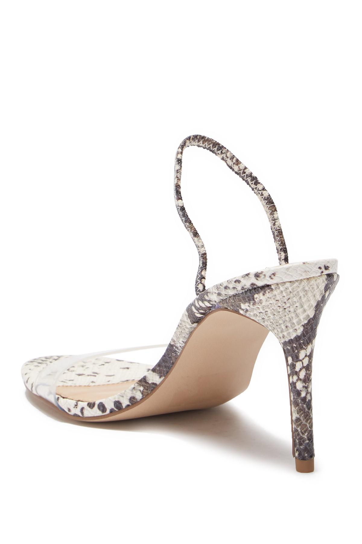 travel fashion girl sandals