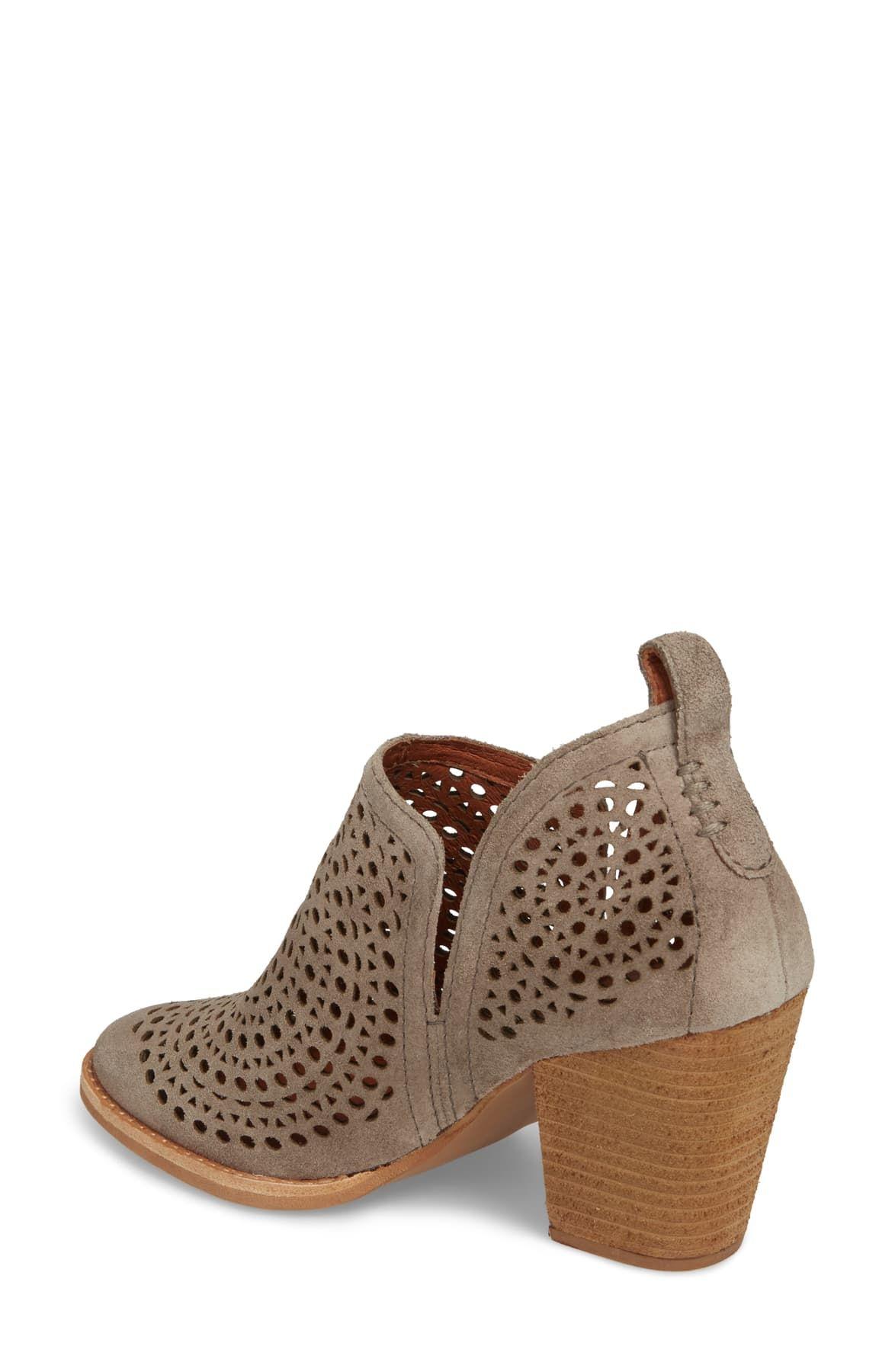 jeffrey campbell tan booties