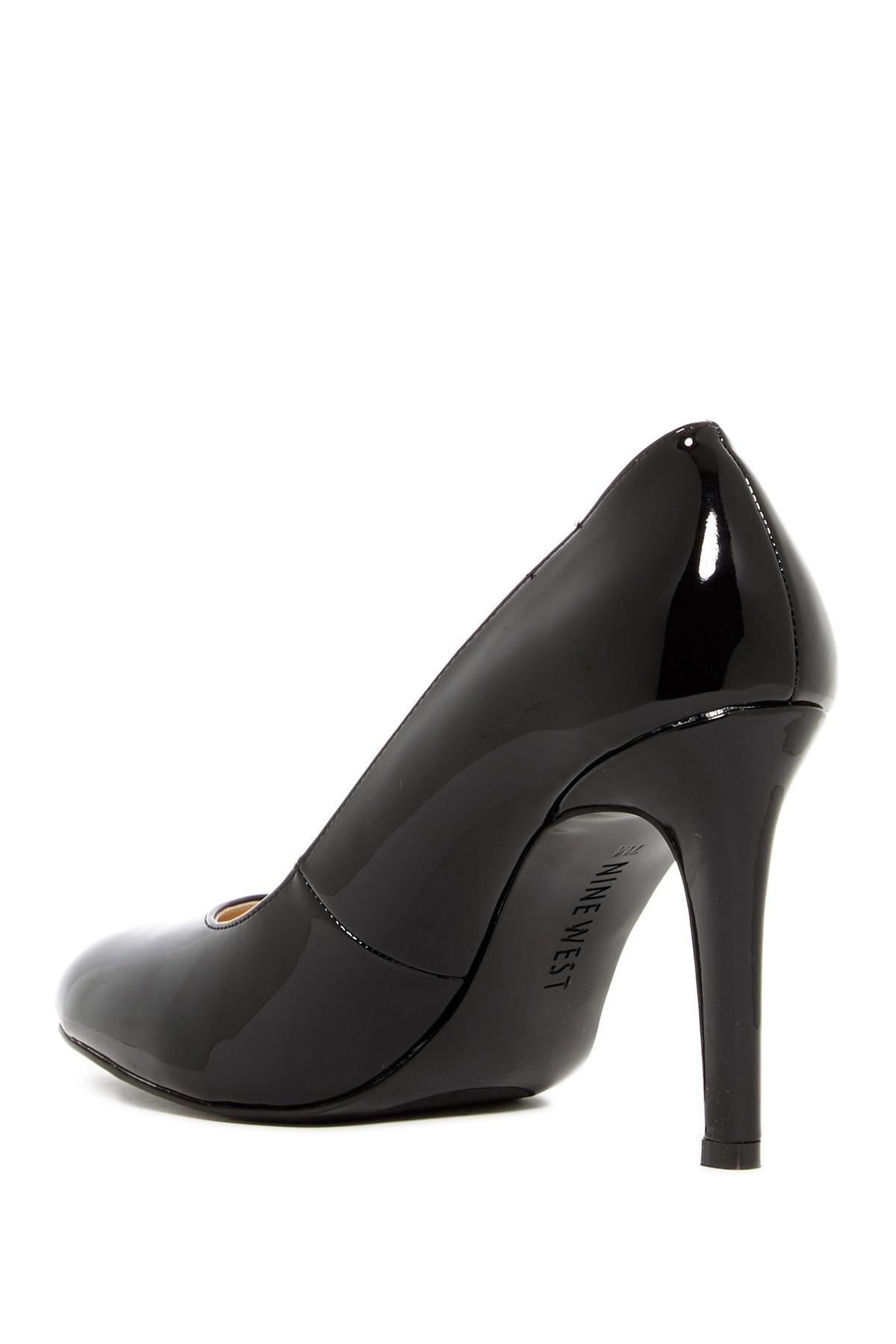 nine west caress pump