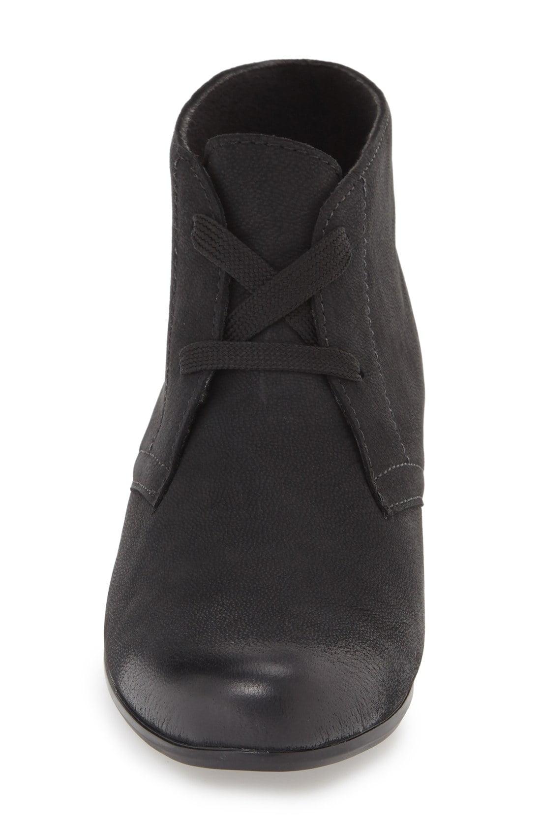 munro sloane bootie