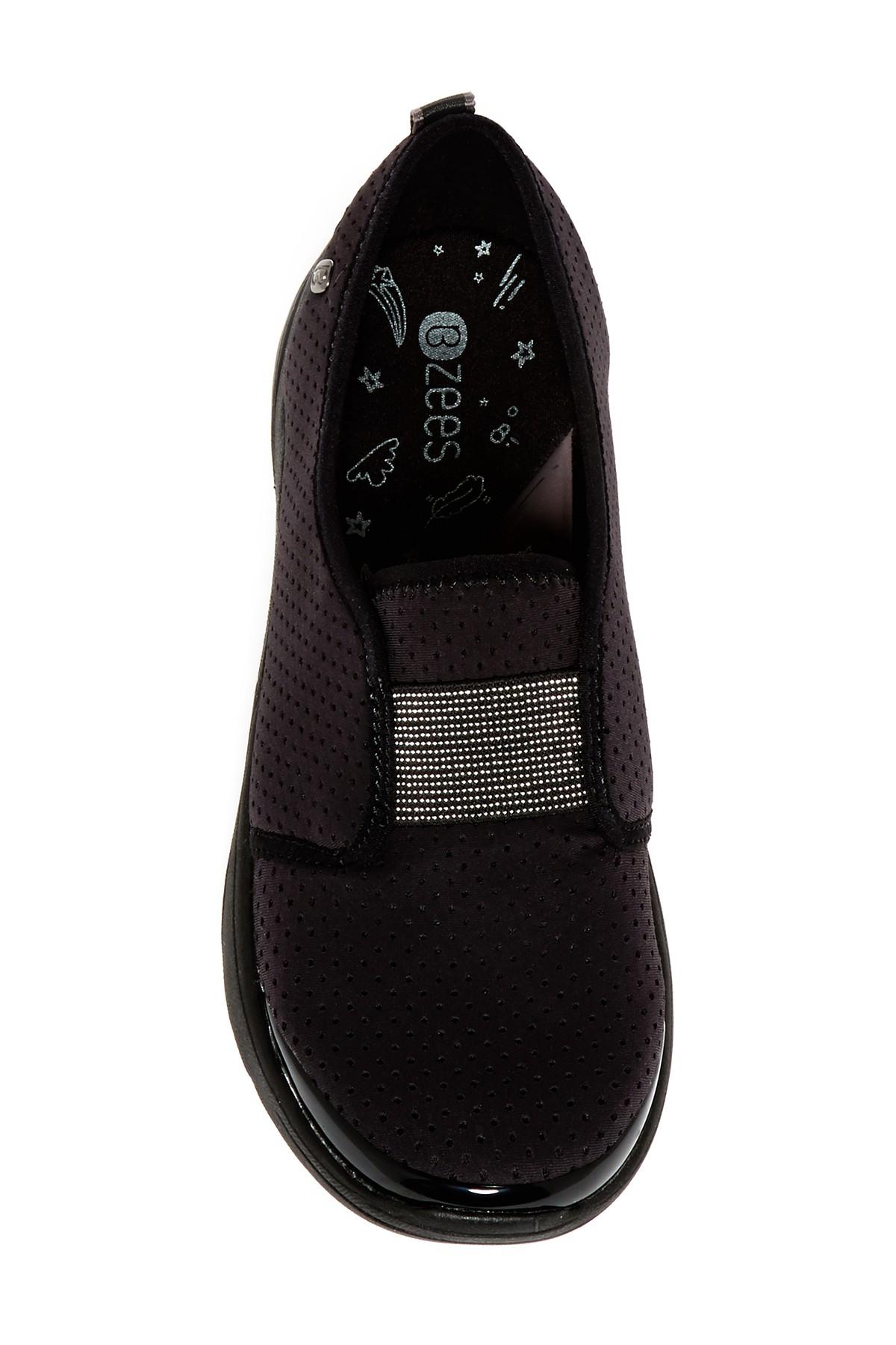 beez slip on sneakers