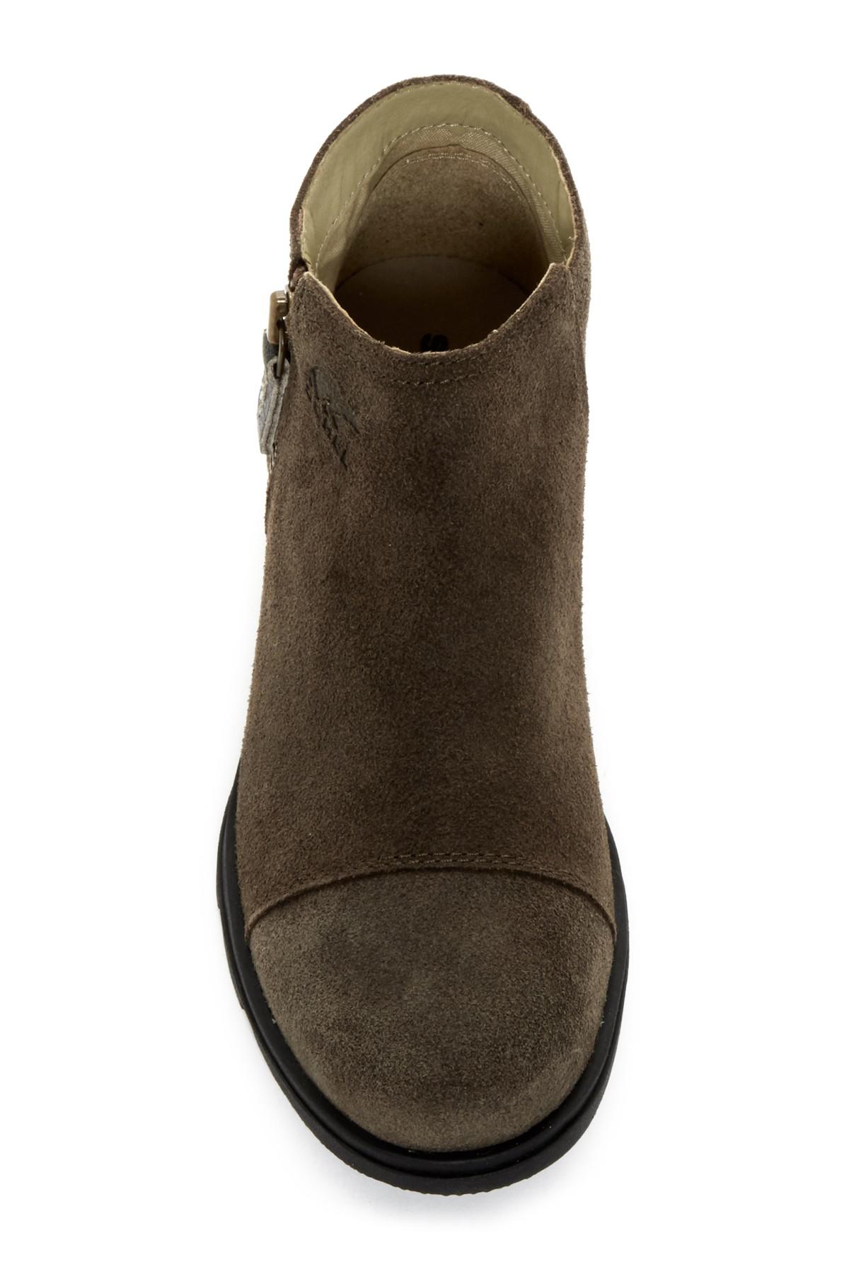 sorel major low boot