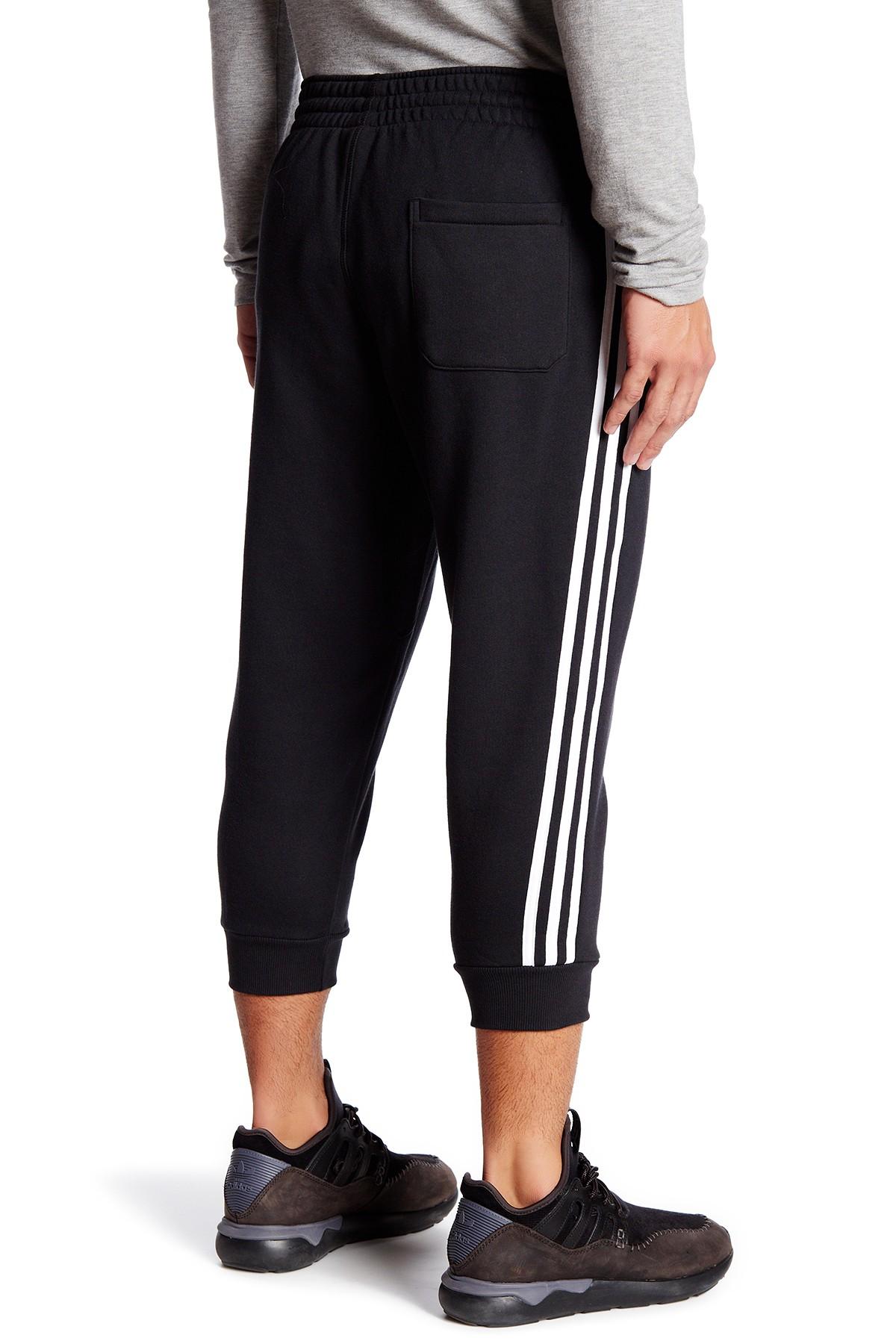 adidas Originals Cotton Slim 3-stripe Cropped Pant in Black for Men - Lyst