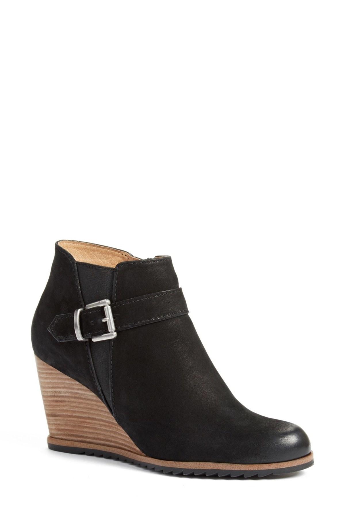 addison' Wedge Bootie (women 