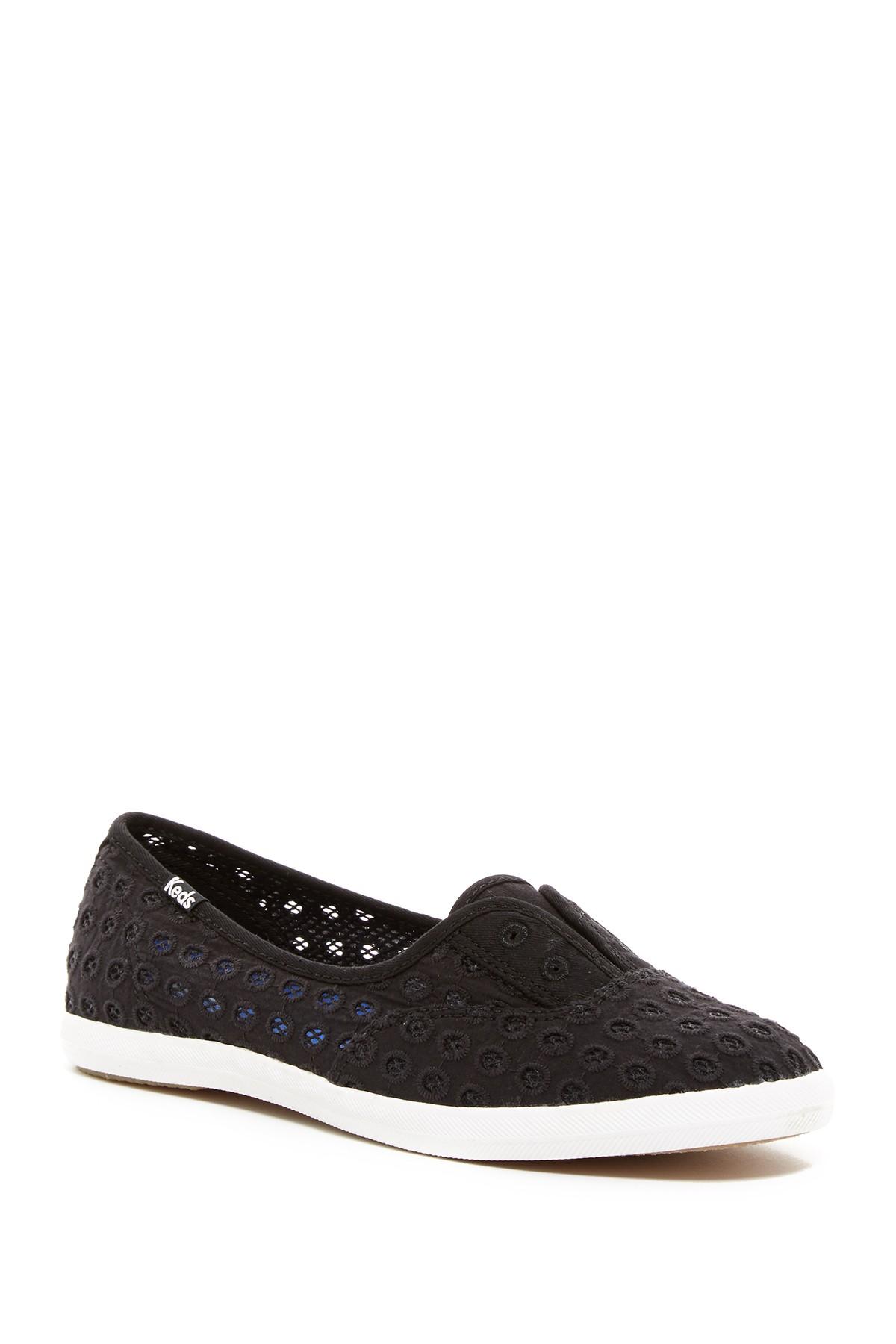 keds chillax eyelet