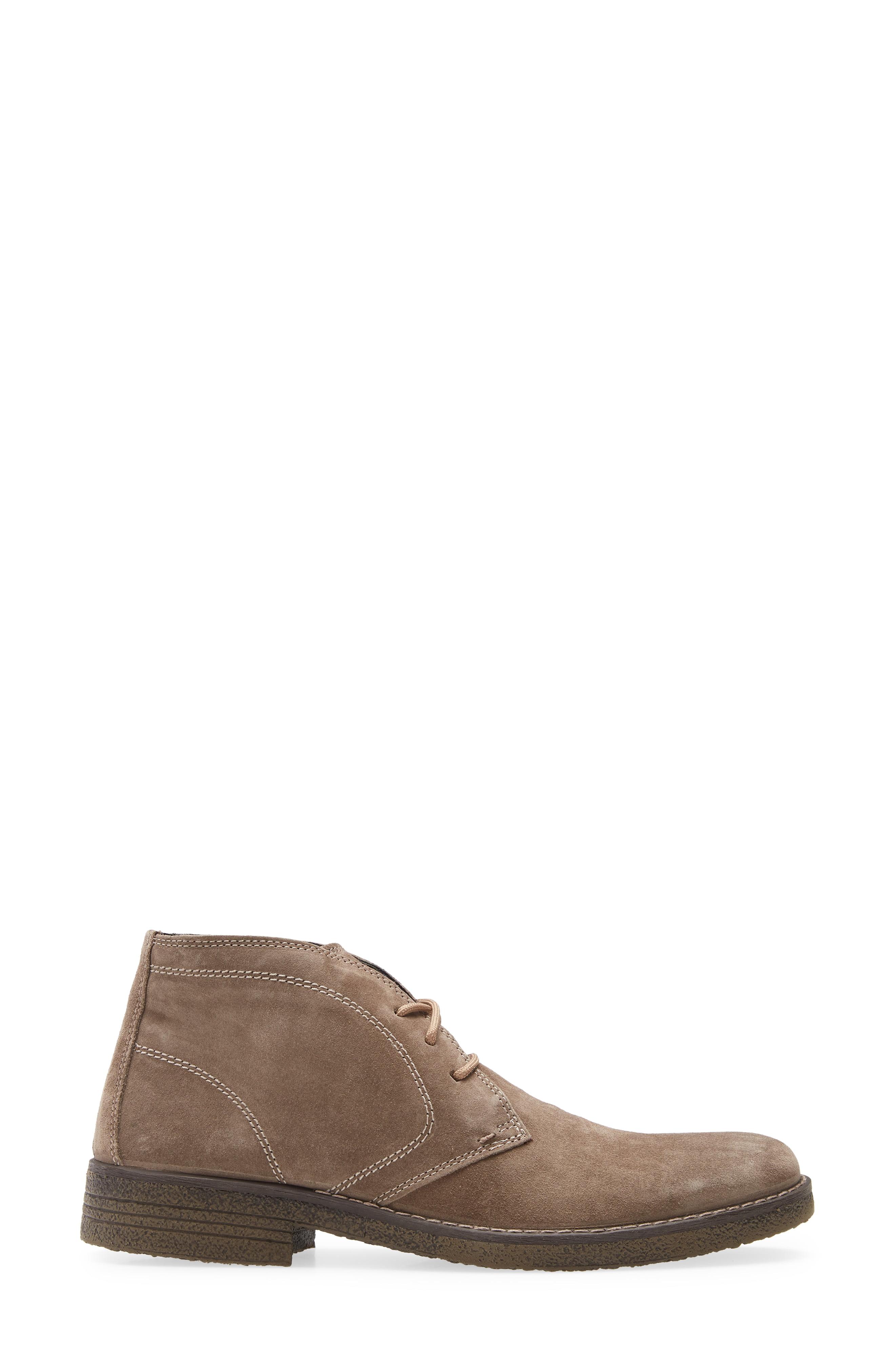 tyler chukka boot