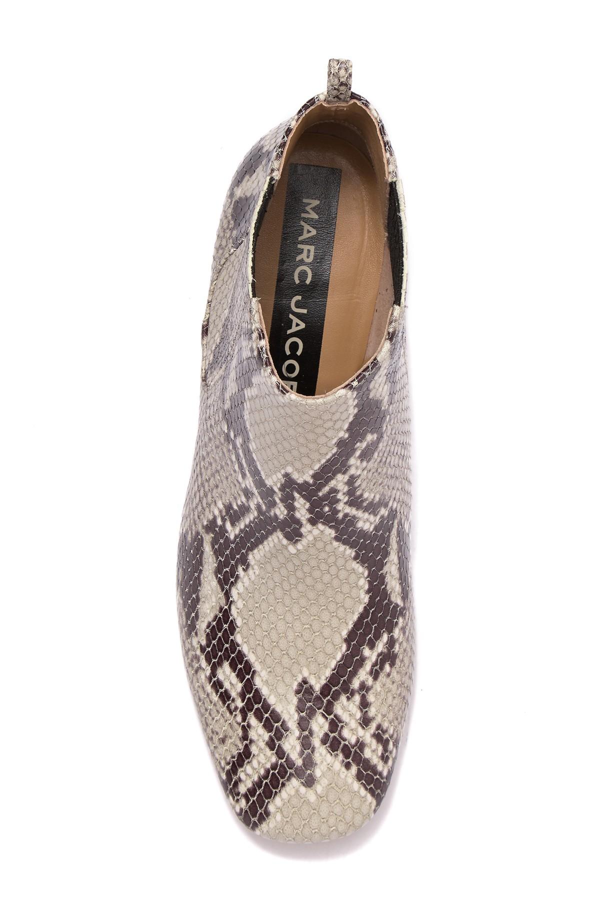 subtle snake embossed chelsea boot
