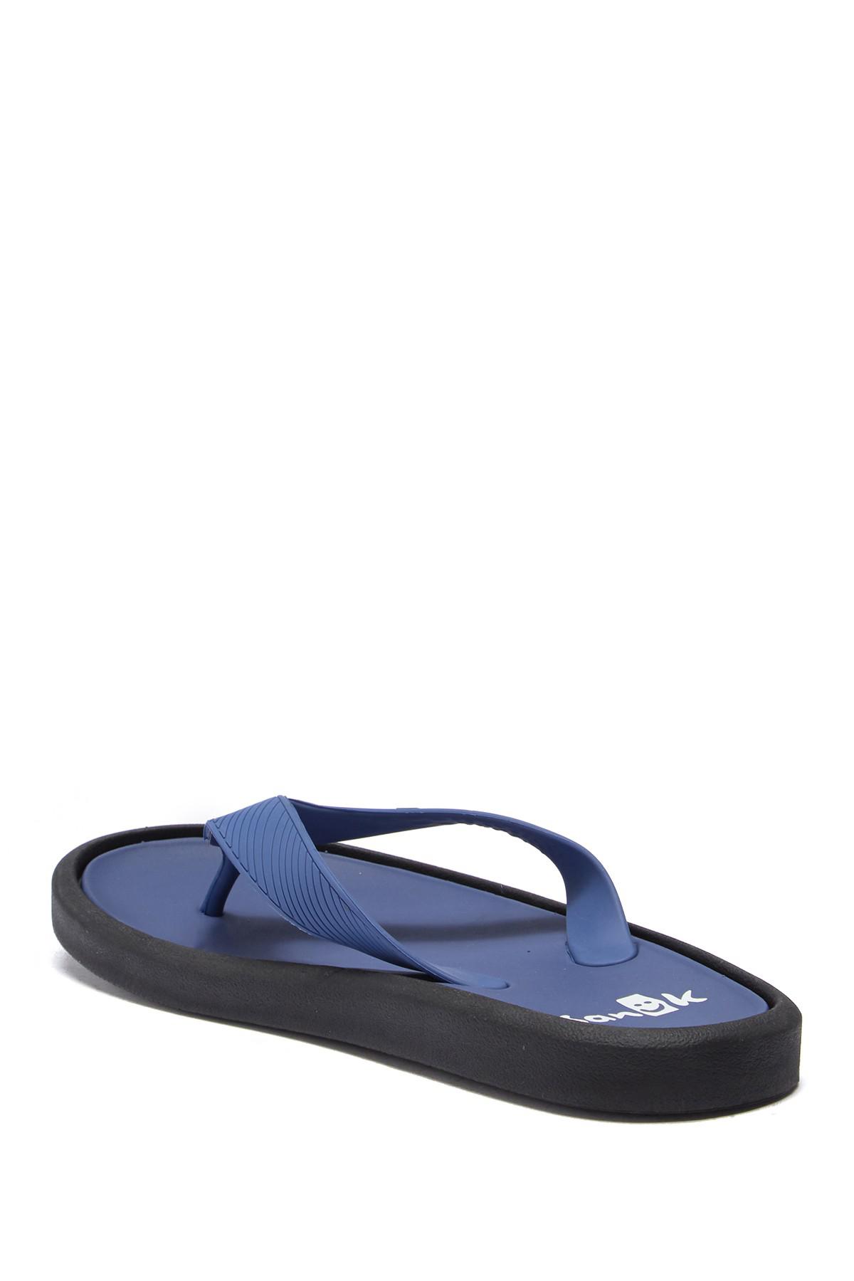 sanuk sidewalker flip flop