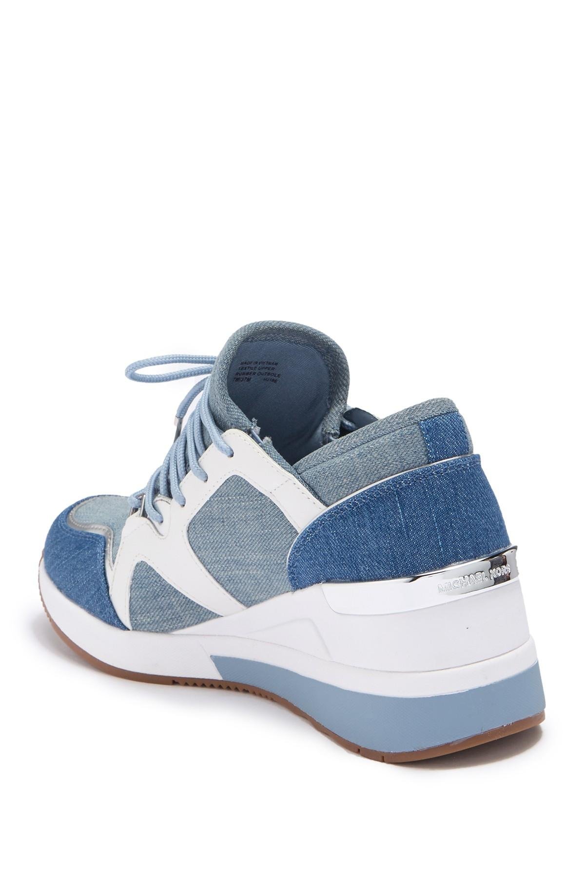 Total 51+ imagen michael kors blue and white sneakers - Abzlocal.mx