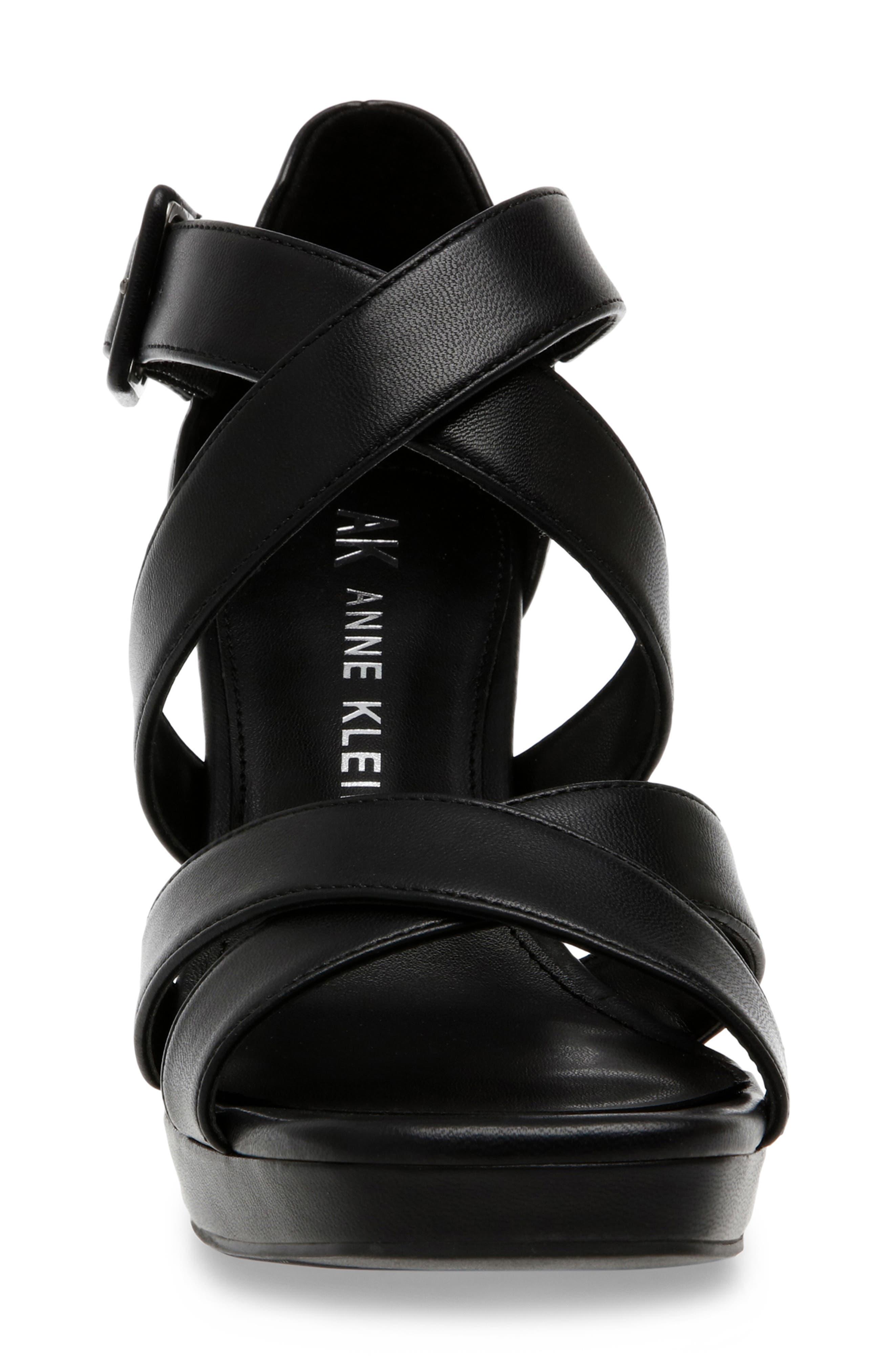 Anne Klein Valta Crossover Block Heel Sandal in Black | Lyst