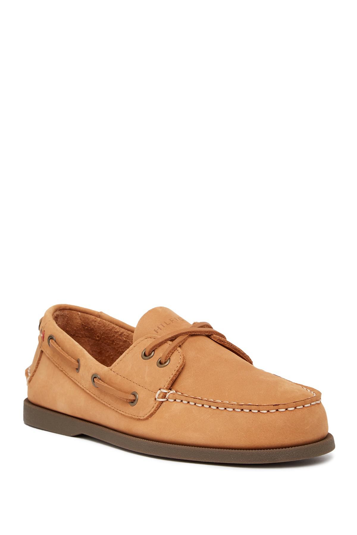 tommy hilfiger leather boat shoes