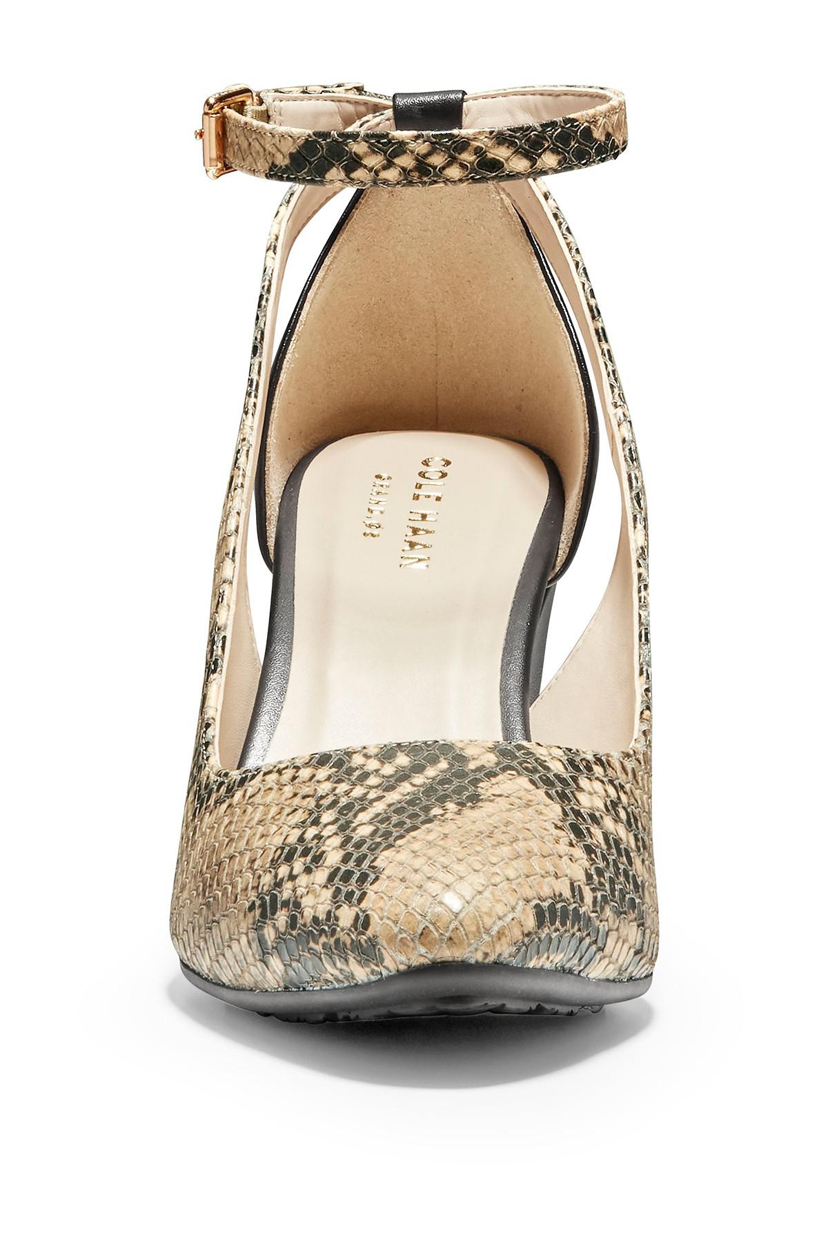lacey cutout wedge pump