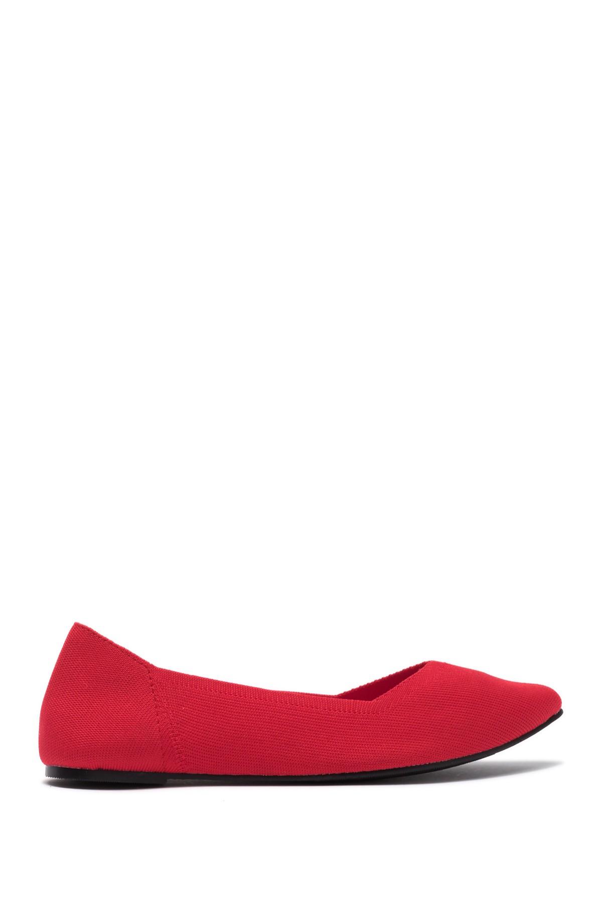 mia pointed toe flats