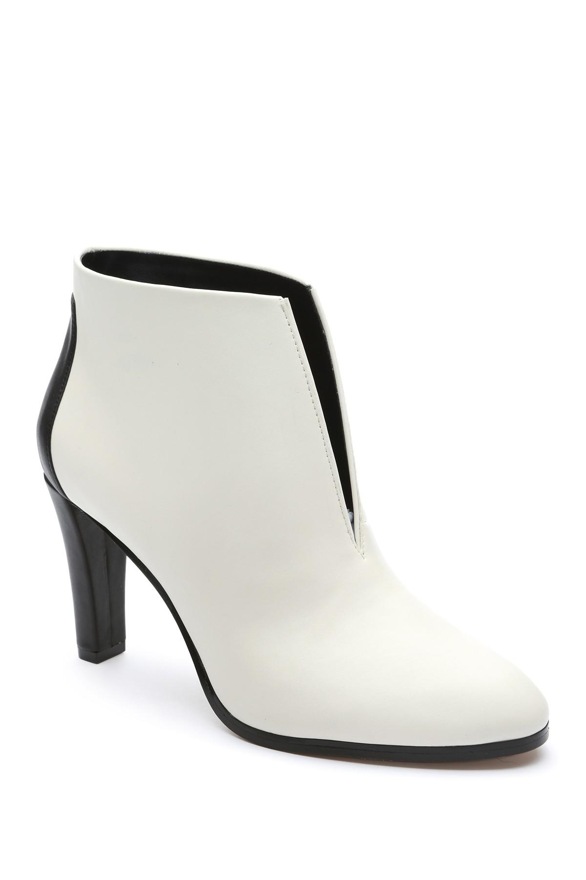 tahari meredith bootie