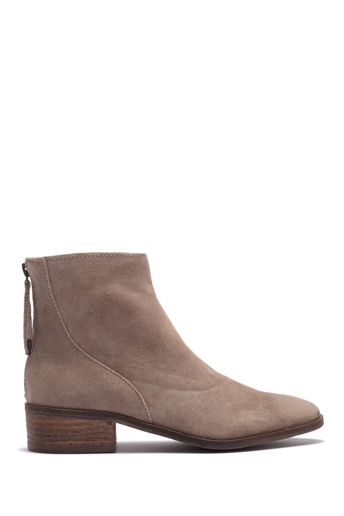 Dolce Vita Tassy Suede Ankle Boot in dk 