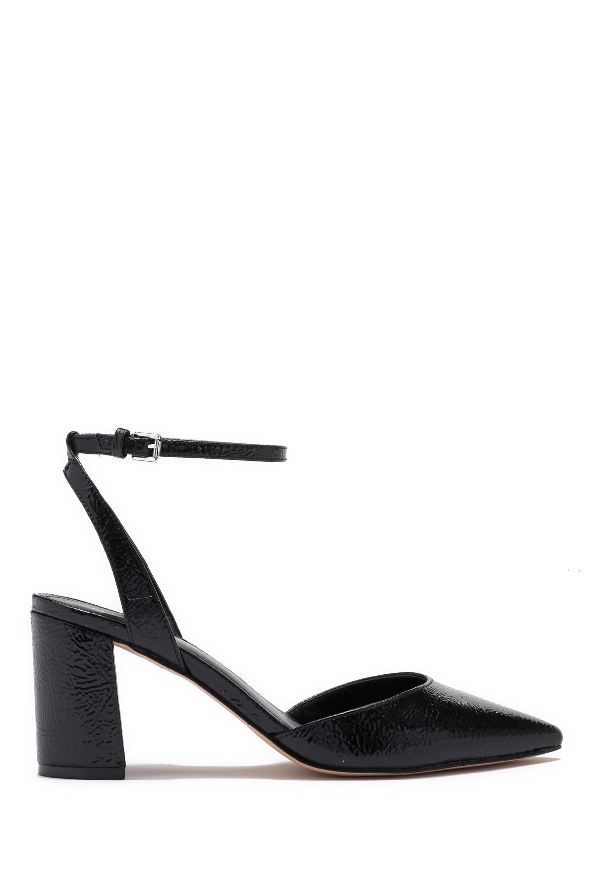 marc fisher cedrina ankle strap sandal
